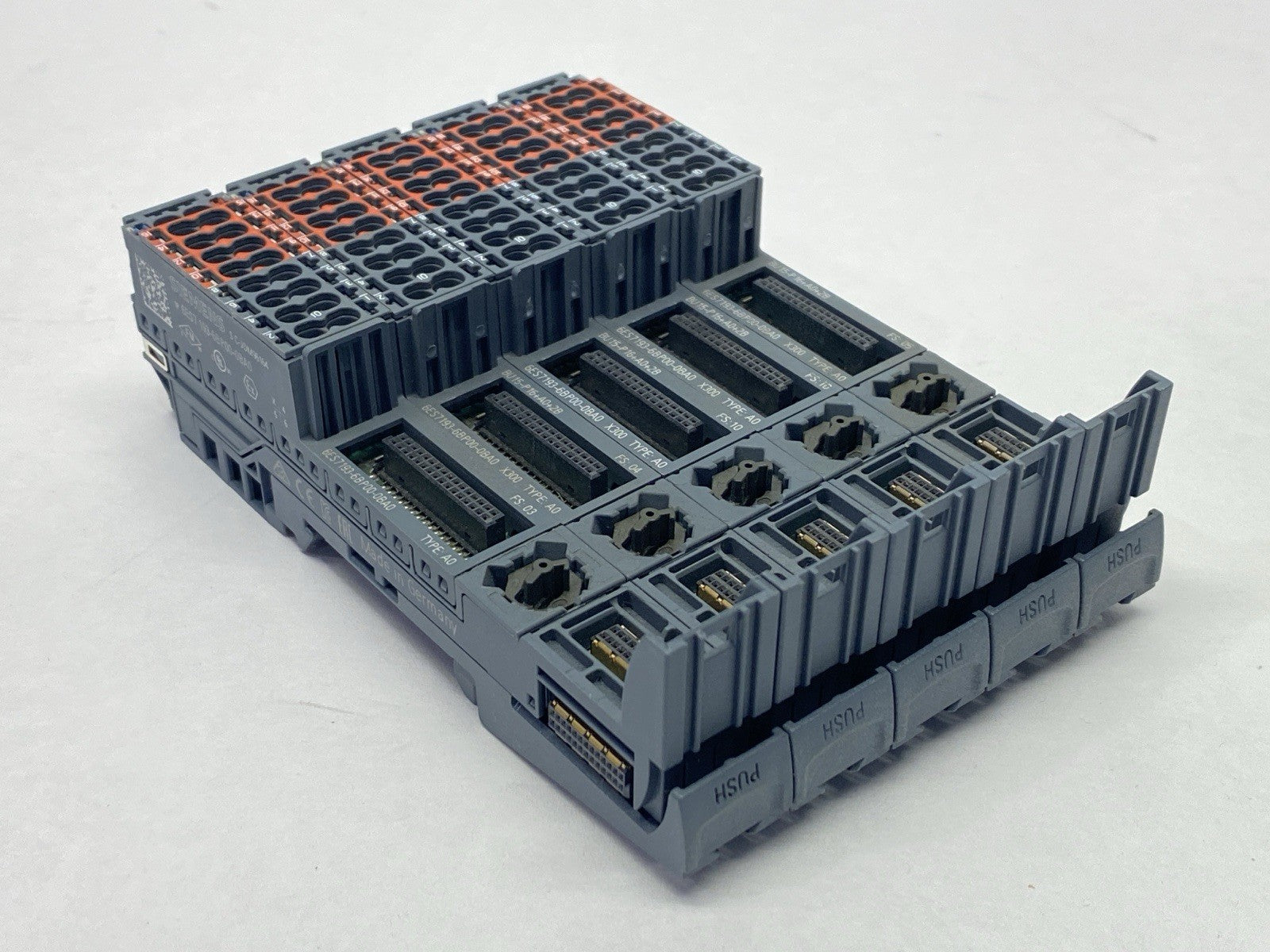 Siemens 6ES7193-6BP00-0BA0 SIMATIC ET 200SP Base Unit BU15-P16+A0+2B LOT OF 5 - Maverick Industrial Sales