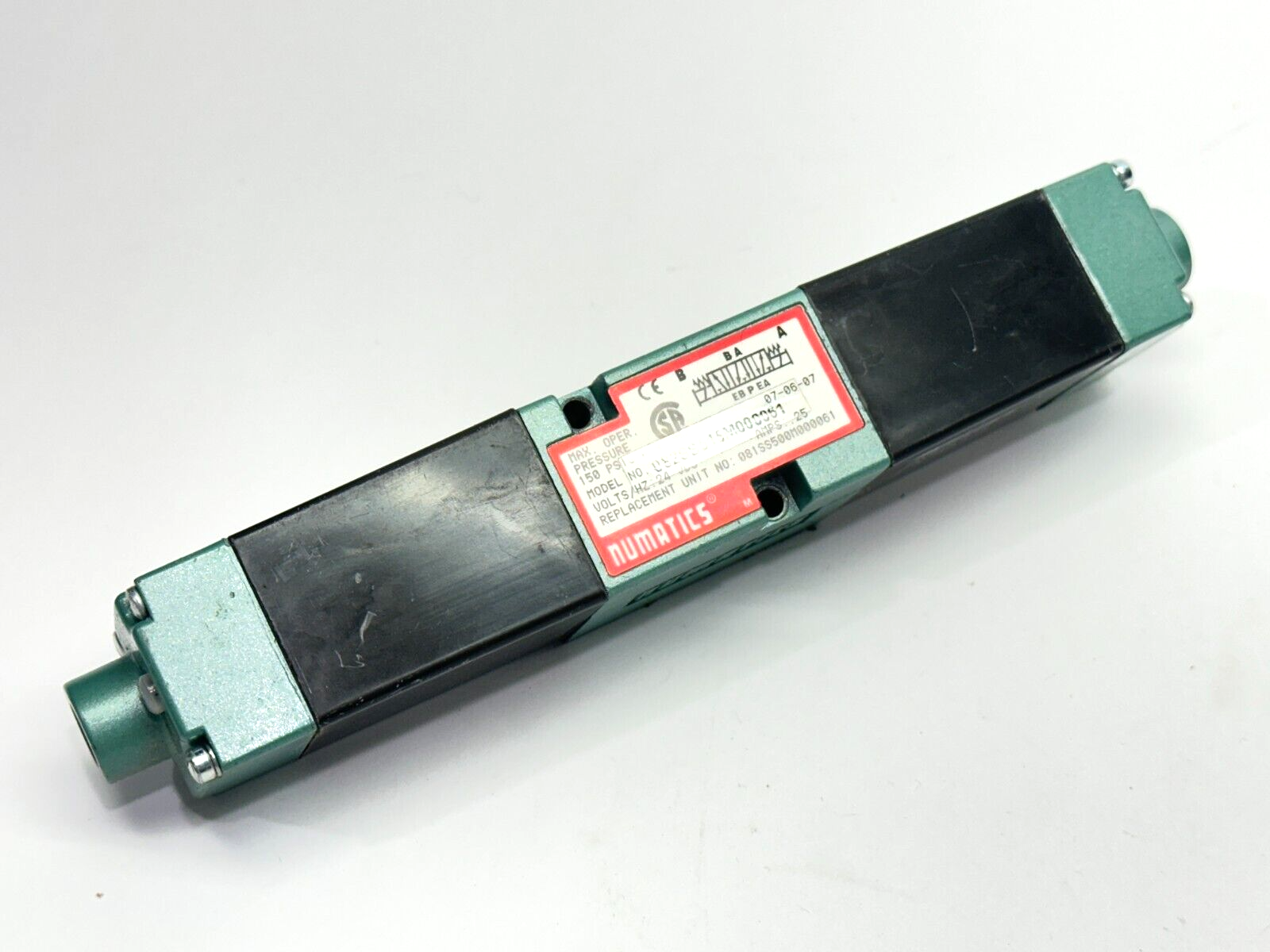 082SS515M000061 | Numatics Mk 8 Series Solenoid Valve 4-Way 0.25A 24VDC - Used - Maverick Industrial Sales