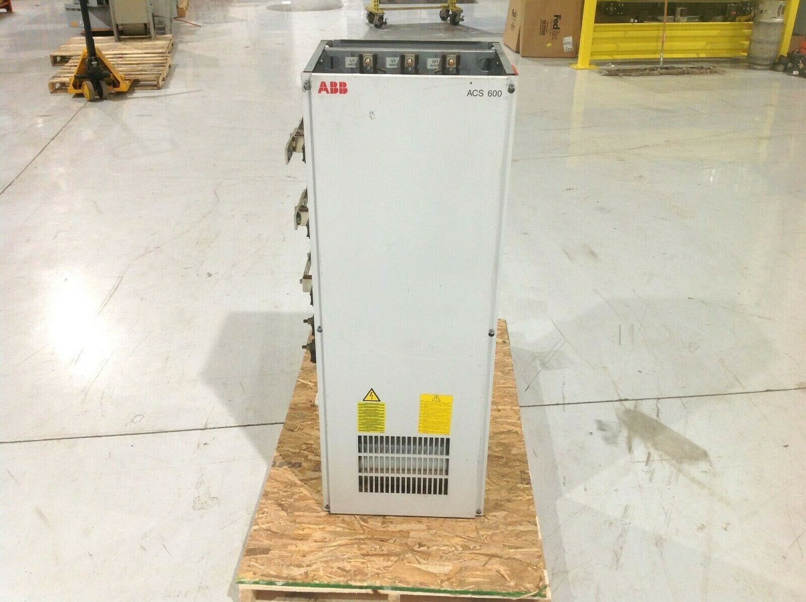 ABB ACS60402104000B0000901 Motor Variable Frequency Drive ACS60402105000B0000901 - For parts or not working - Maverick Industrial Sales