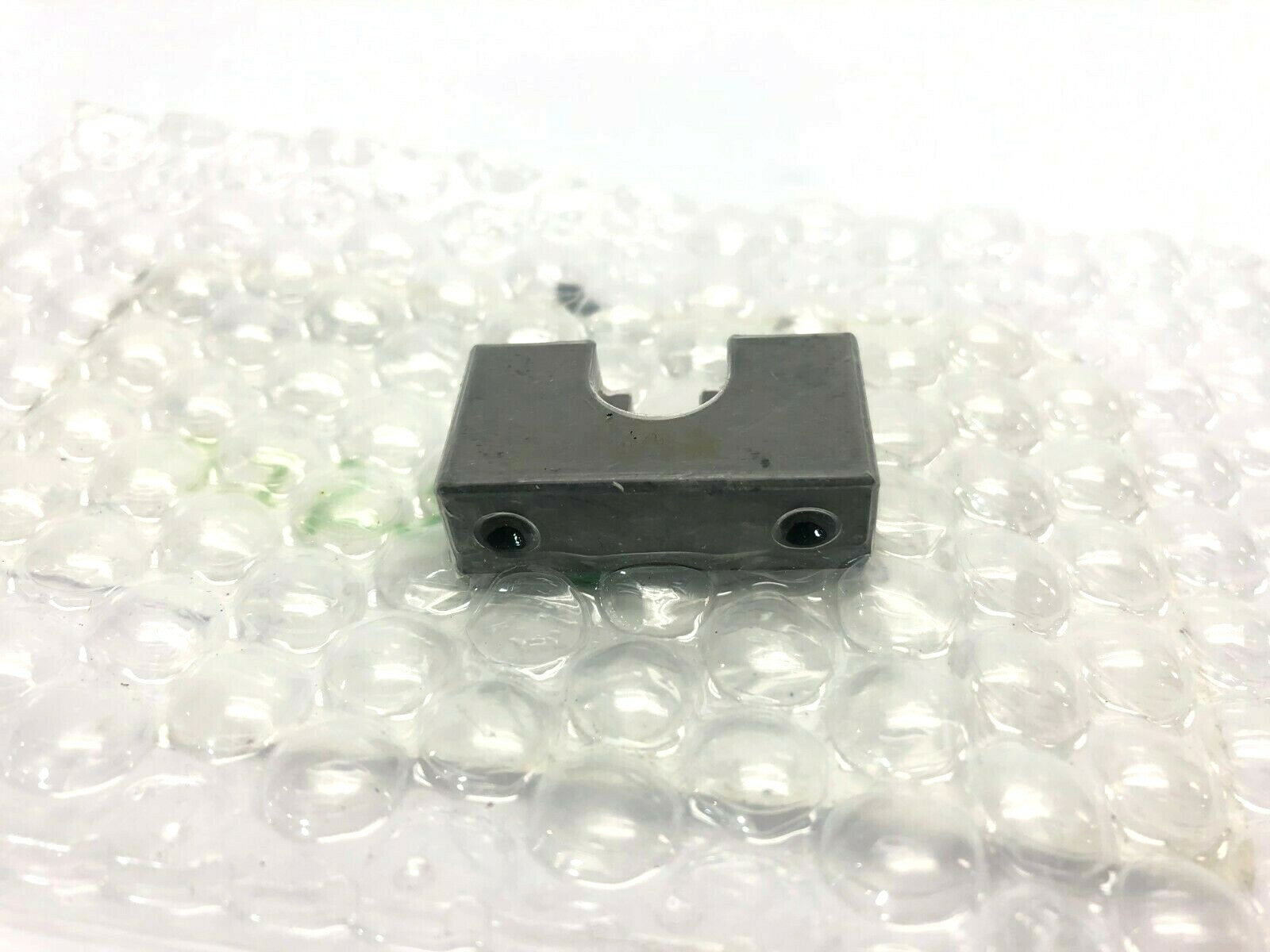 HLRCH6-14 | Misumi Holder, Top Mount Flanged/Bottom Mount Flanged - New – Open Box - Maverick Industrial Sales