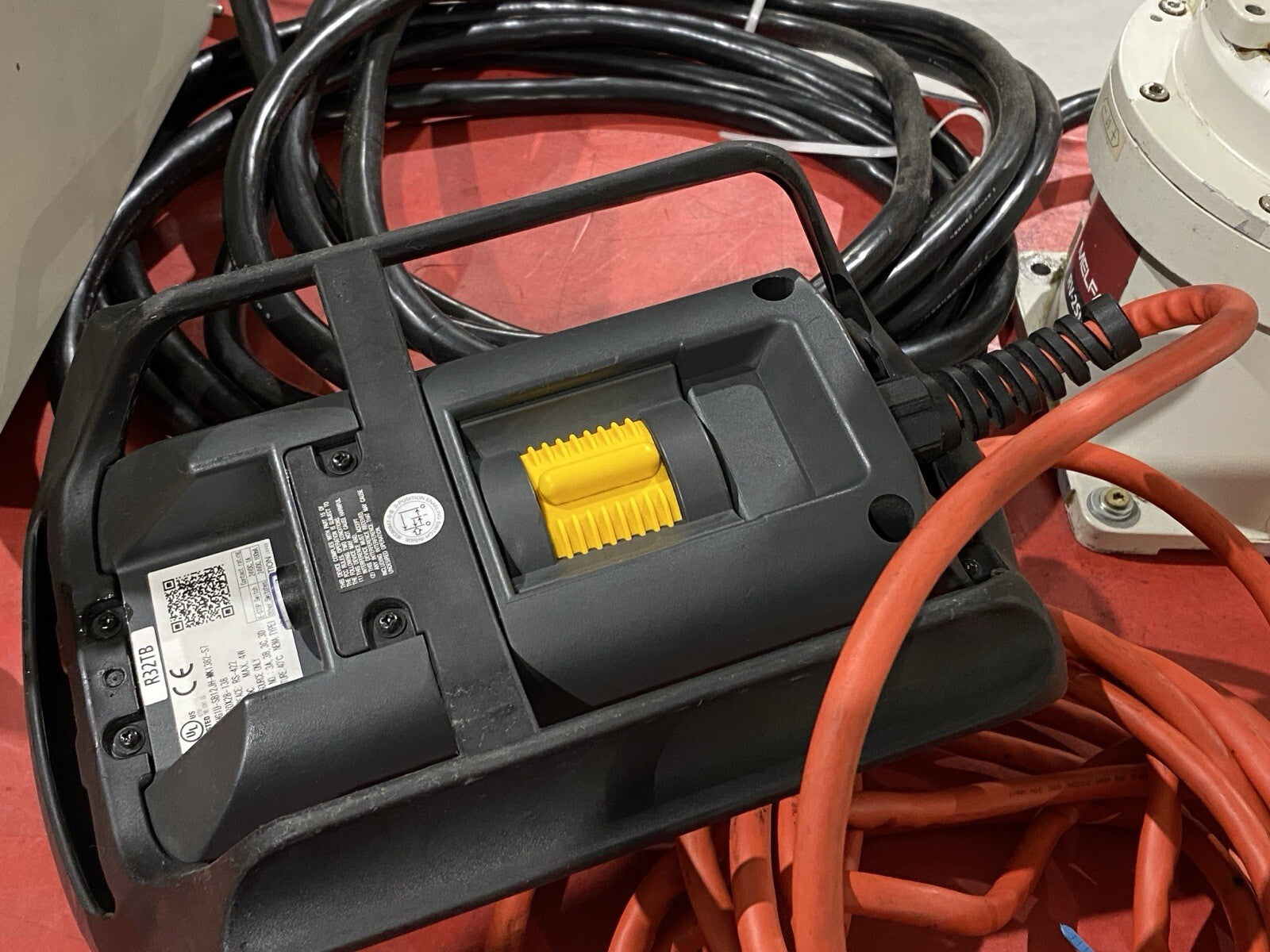 Mitsubishi RV-2SDB-S15 Robot, CR1DA-771-S15 Controller, R32TB Teach Pendant - Maverick Industrial Sales