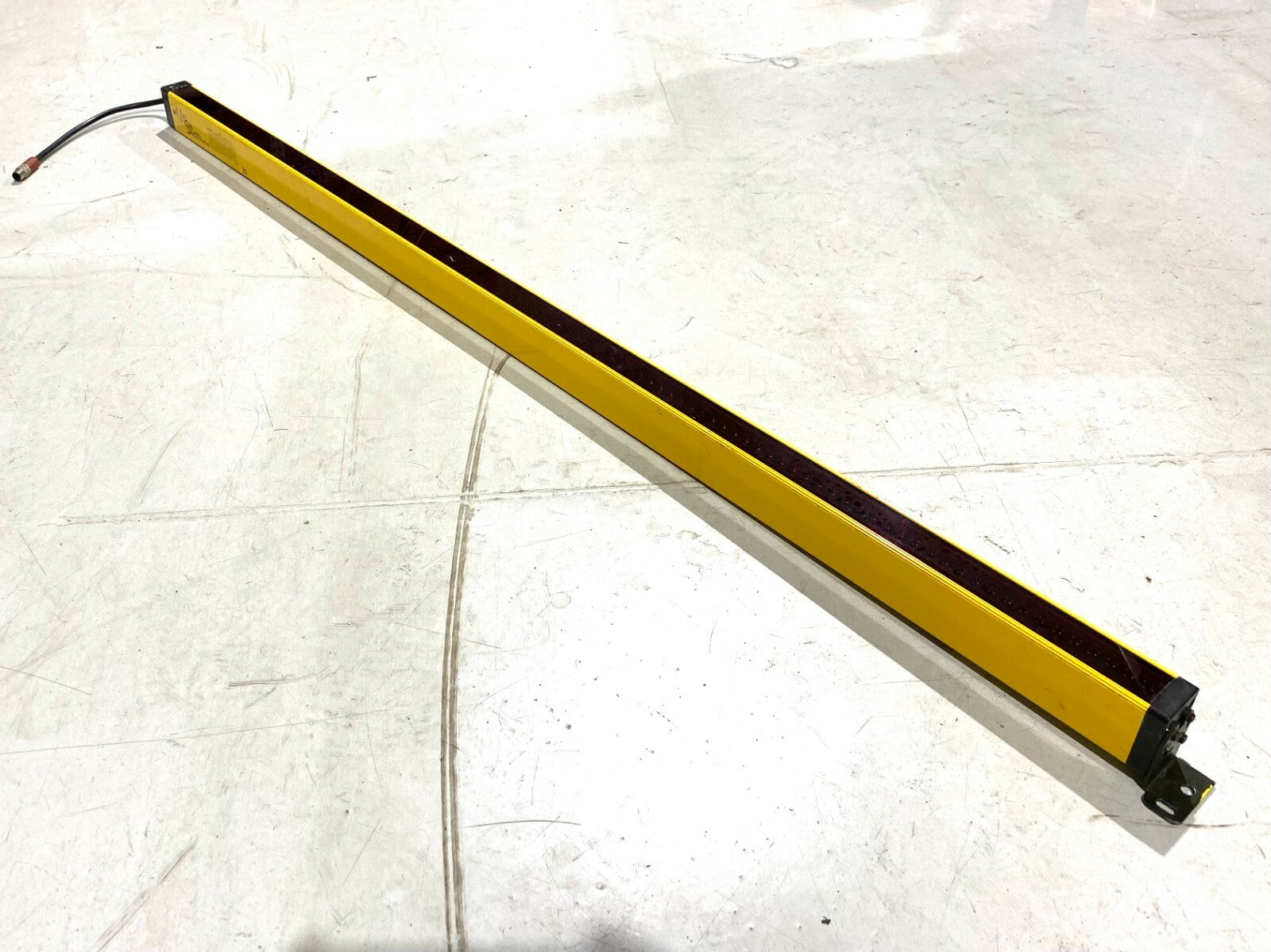 STI 70158-1190 Mini Safe 4600 Series MS46SR-20-1215-Q1-R-NC-FP Light Curtain - Maverick Industrial Sales