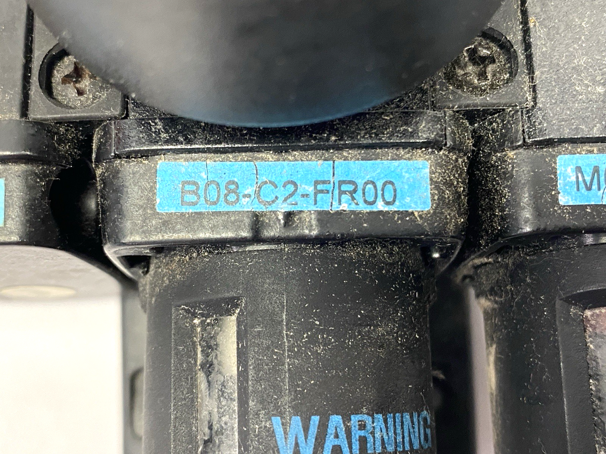 V08-C2-0000 | Wilkerson Pneumatic Assembly w/ B08-C2-FR00 & M08-CR00 - For parts or not working - Maverick Industrial Sales