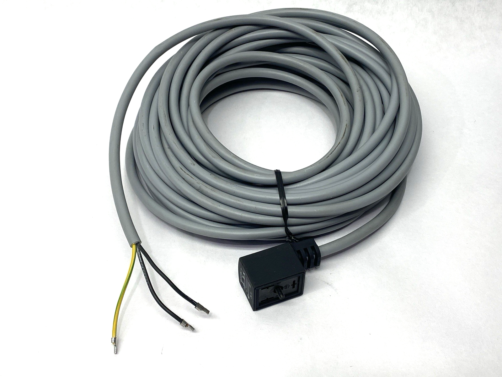 Festo KMF-1-24-10-LED Plug Socket w/ Cable 10m 24VDC 193458 - New – Open box - Maverick Industrial Sales