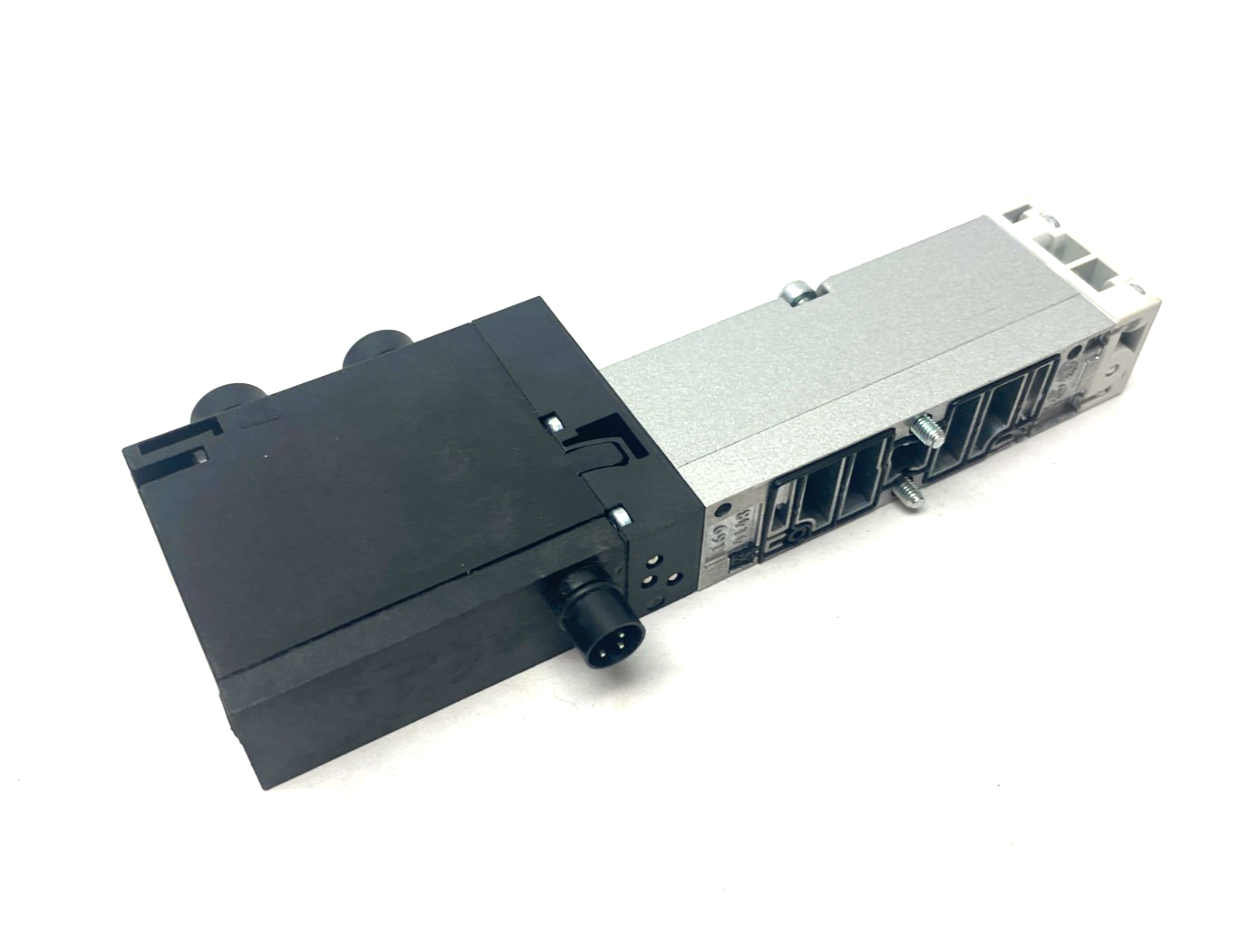 Festo VSVA-B-B52-ZD-A2-1T1L Solenoid Valve, 5/2-Way, Bistable, 539182 - Maverick Industrial Sales