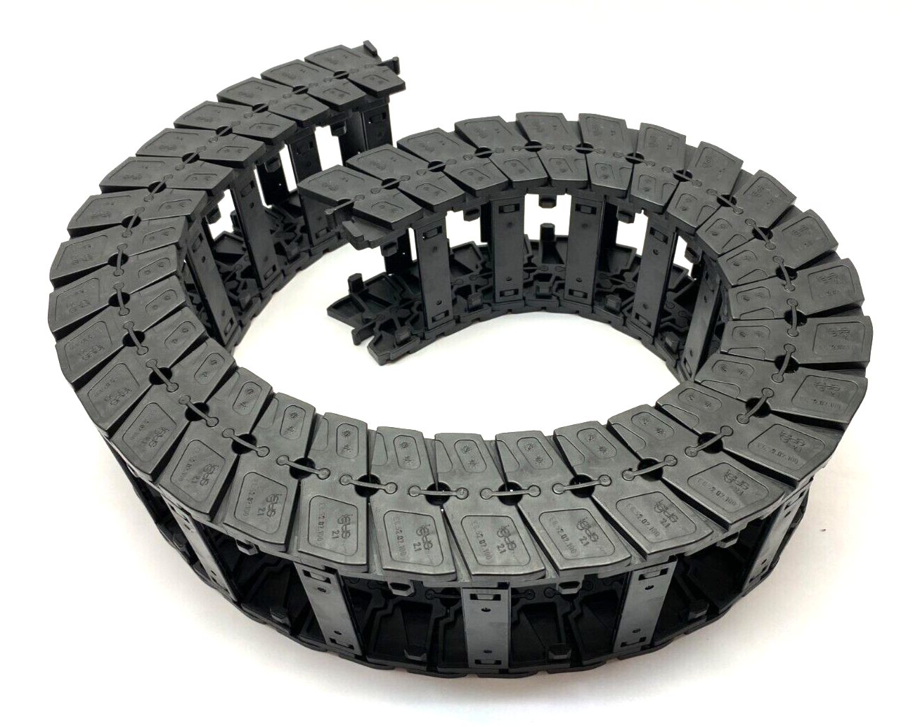 Igus E6-52-087-150-0 E-Chain Cable Carrier 40" Length NO MOUNT FEATURE - Maverick Industrial Sales