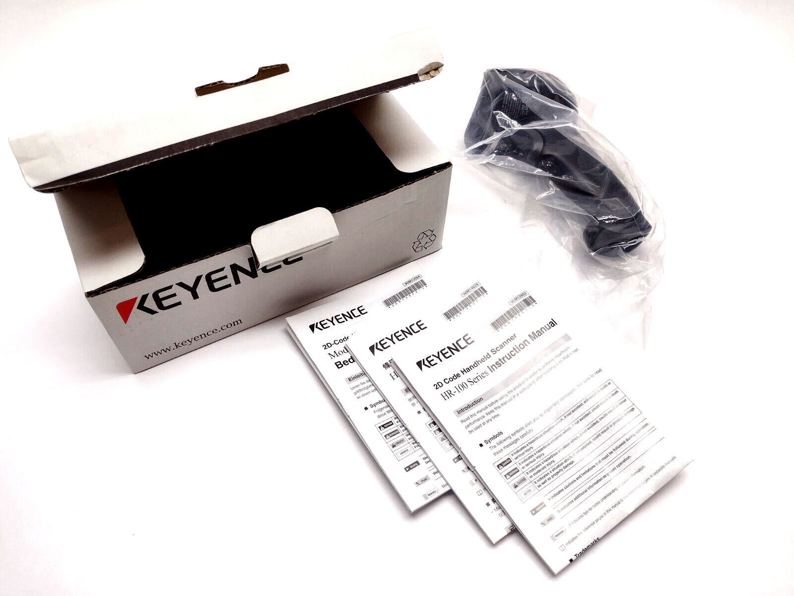 Keyence HR-100 Rev. P Handheld Code Reader, Wired Connection, Red LED - Maverick Industrial Sales