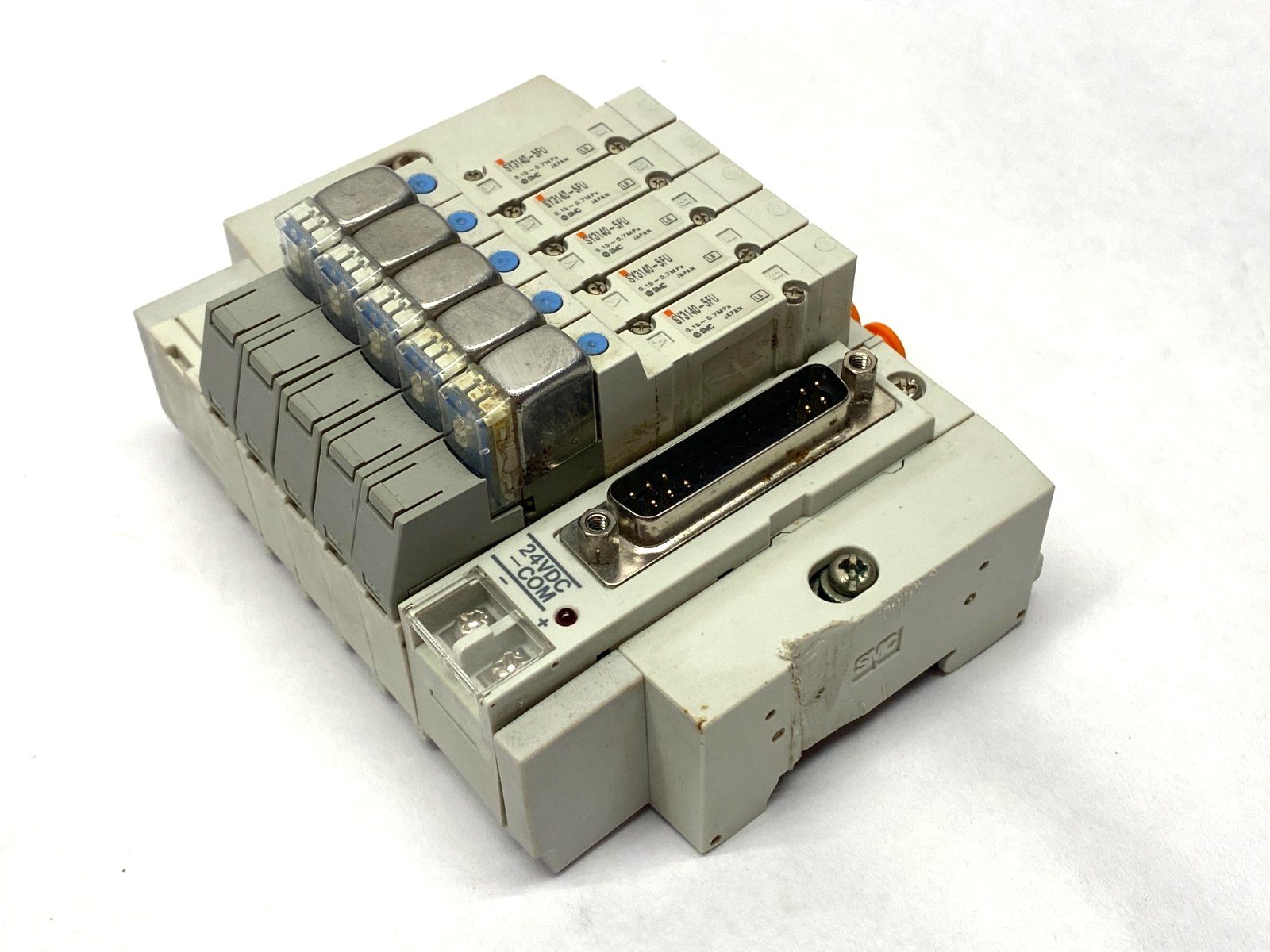 SS5Y3-45NFD-05U-N7 | SMC Pneumatic Manifold Assembly 1/4" Ports 24VDC DAMAGED - Used - Maverick Industrial Sales