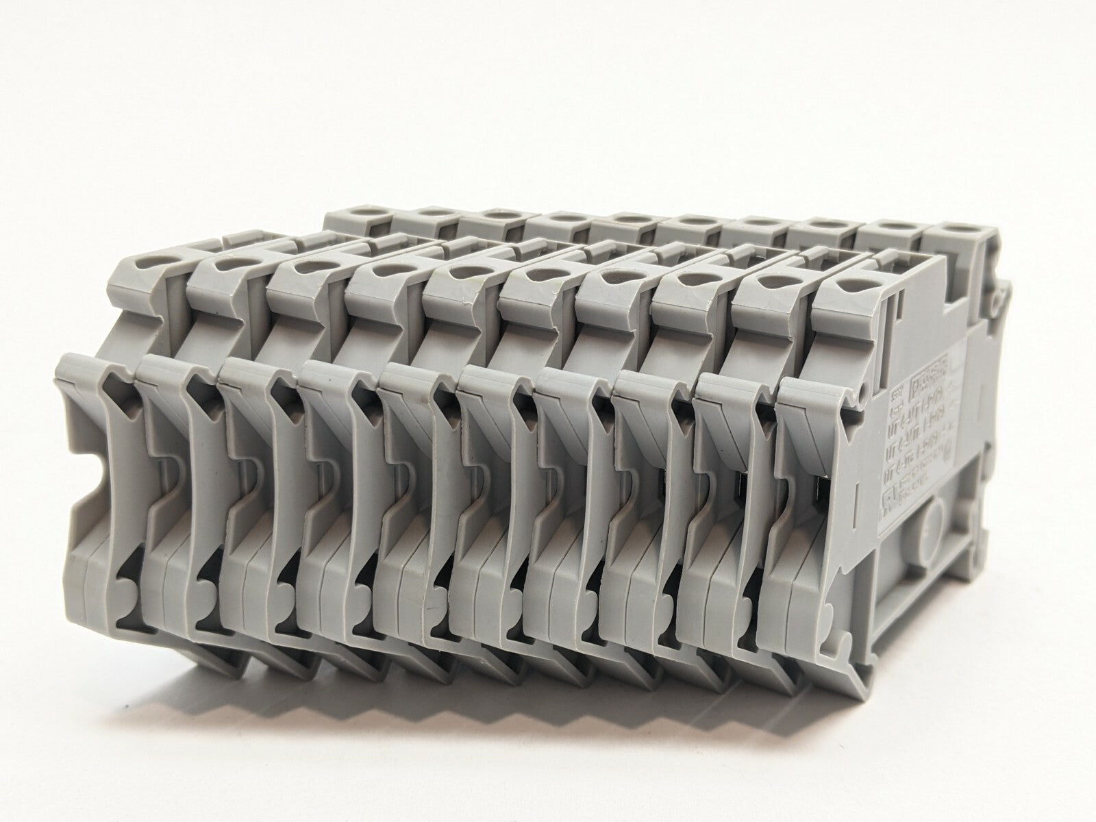 UT 4-TG-P/P,3046168 | Phoenix Contact UT 4-TG-P/P Disconnect Terminal Block 3046168 LOT OF 10 - Used - Maverick Industrial Sales
