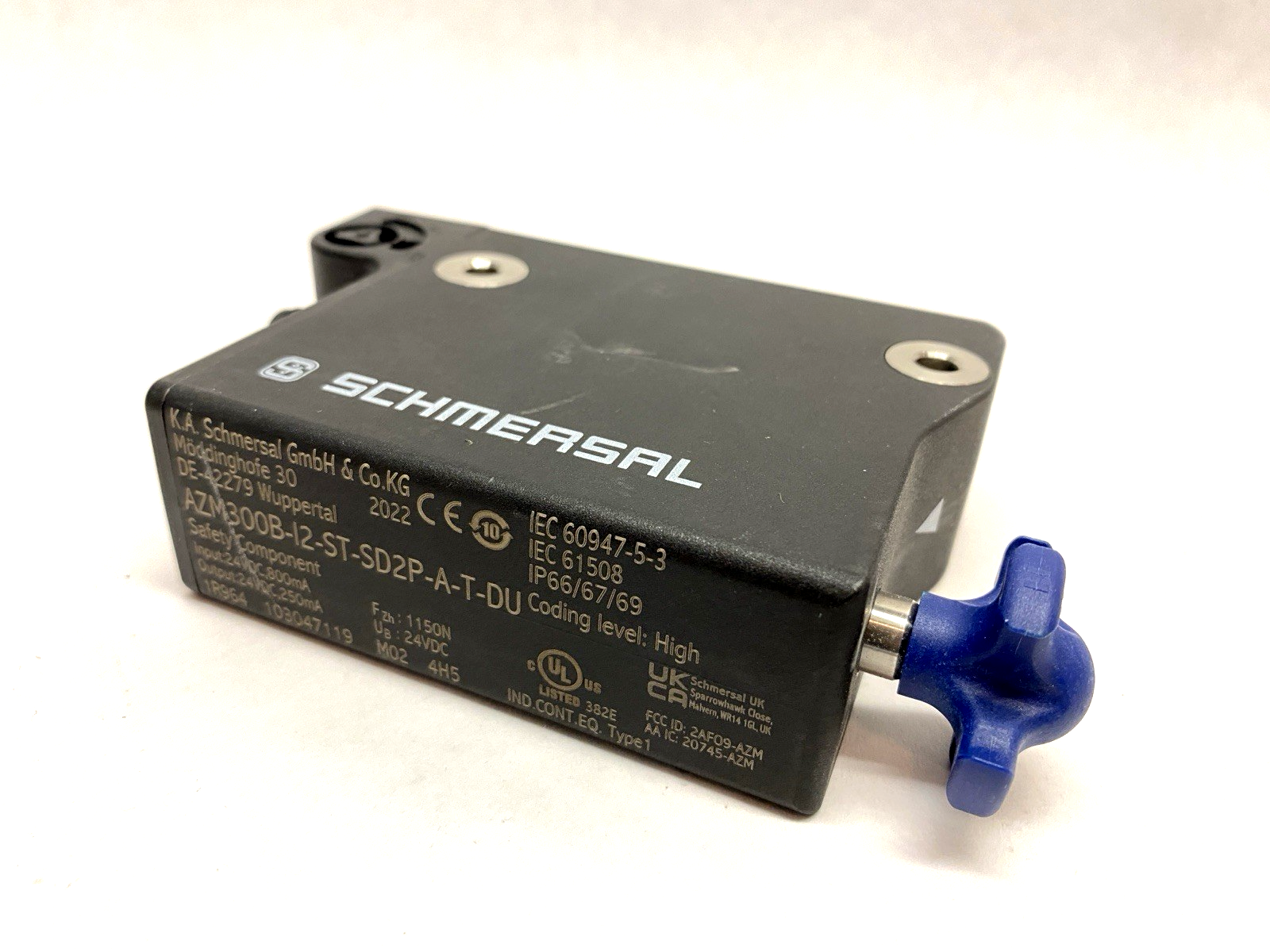 Schmersal AZM300B-I2-ST-SD2P-A-T-DU Solenoid Interlock -Cracked Casing - Maverick Industrial Sales