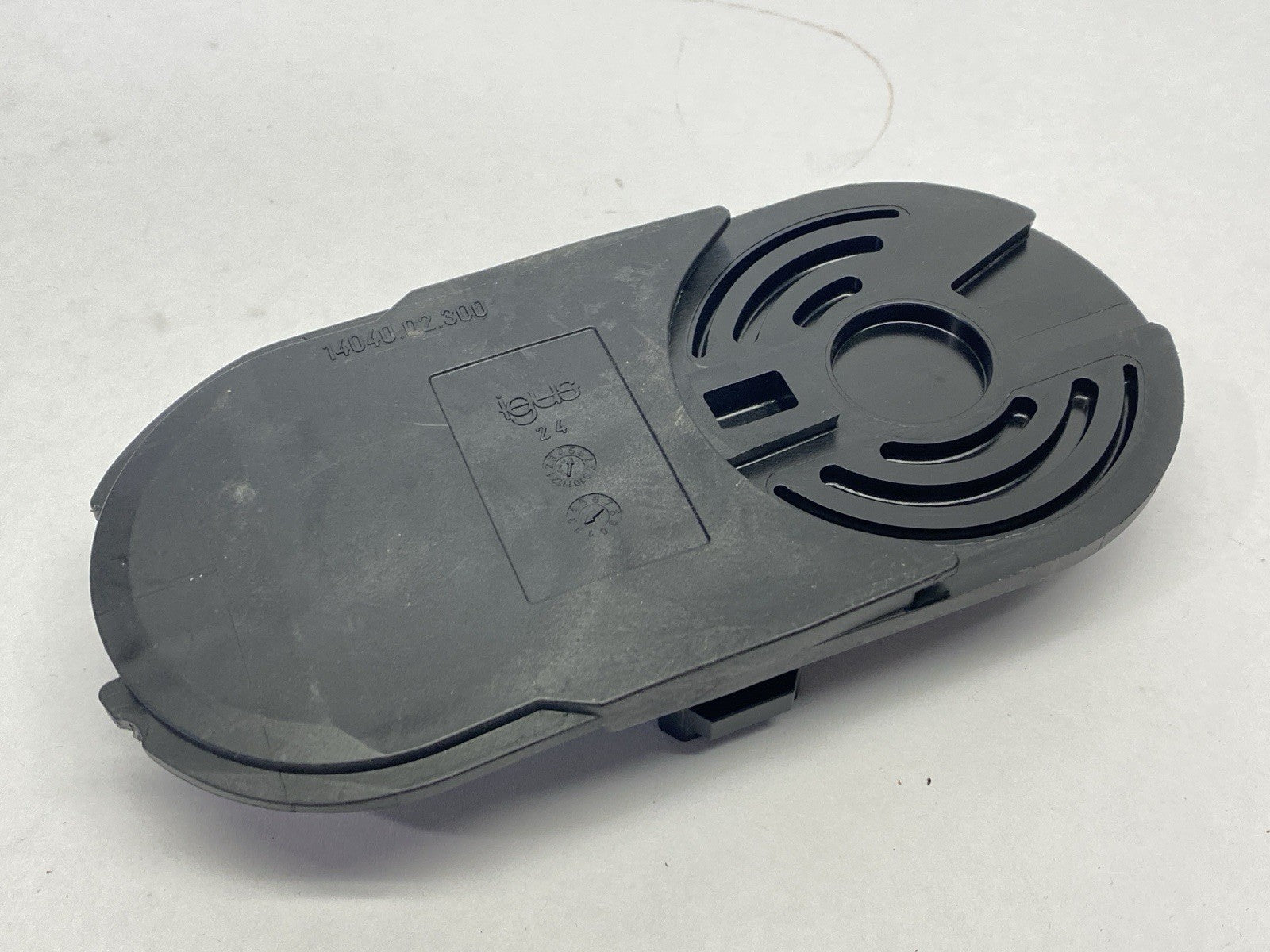 Igus 14040.02.300 Hose Carrier Link - New – Open box - Maverick Industrial Sales