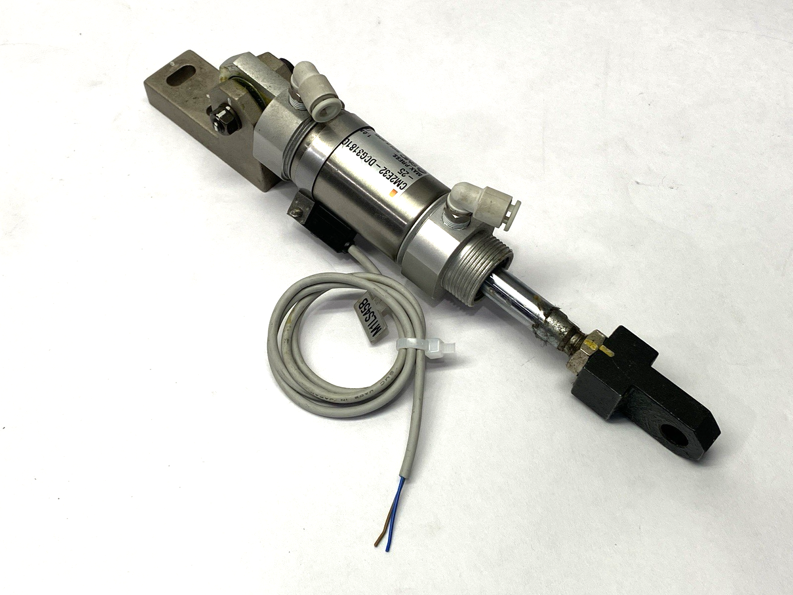 SMC CM2E32-DCG3181G-25 Pneumatic Cylinder Double Acting 32mm Bore 25mm Stroke - Maverick Industrial Sales