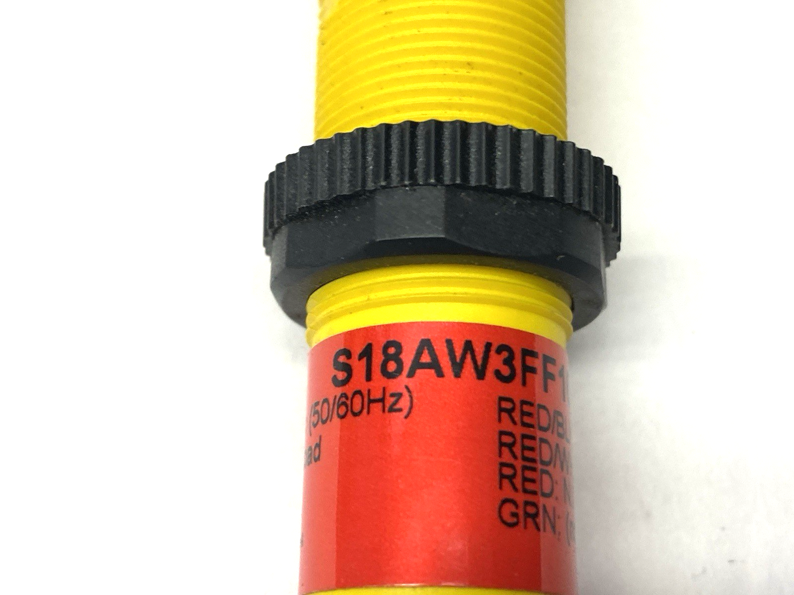 S18AW3FF100Q1, 33691 | Banner S18AW3FF100Q1 Photoelectric EZ-BEAM Sensor 4-Pin 230-250VAC 33691 - New – Open box - Maverick Industrial Sales