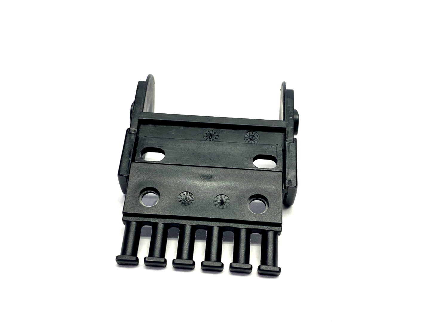 Igus 2050-34PZB E-Chain Cable Carrier Mounting Bracket Set, Tiewrap, 2050.34PZB - New – Open box - Maverick Industrial Sales