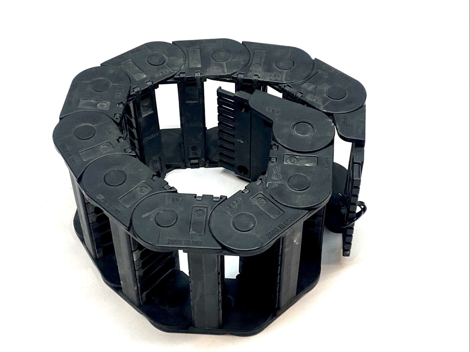 2600.10.063 | Igus Energy Chain Cable Carrier 12 links - Used - Maverick Industrial Sales