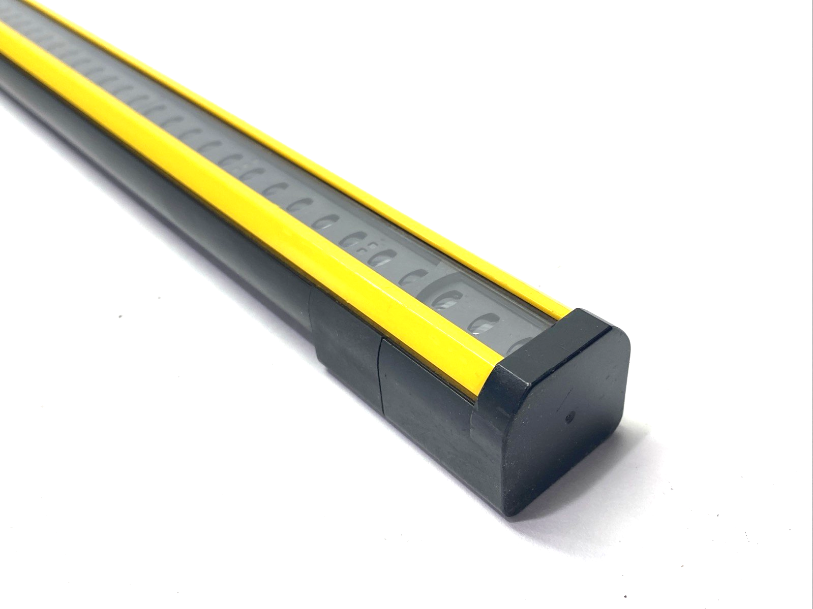 Sick C4C-EA10510A10000 deTec4 Core Safety Light Curtain Receiver 24VDC 1211477 - New – Open box - Maverick Industrial Sales