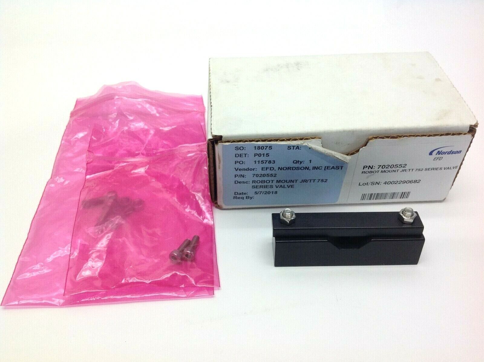 Nordson EFD 7020552 Robot Mount JR/TT 752 Series - New – Open box - Maverick Industrial Sales