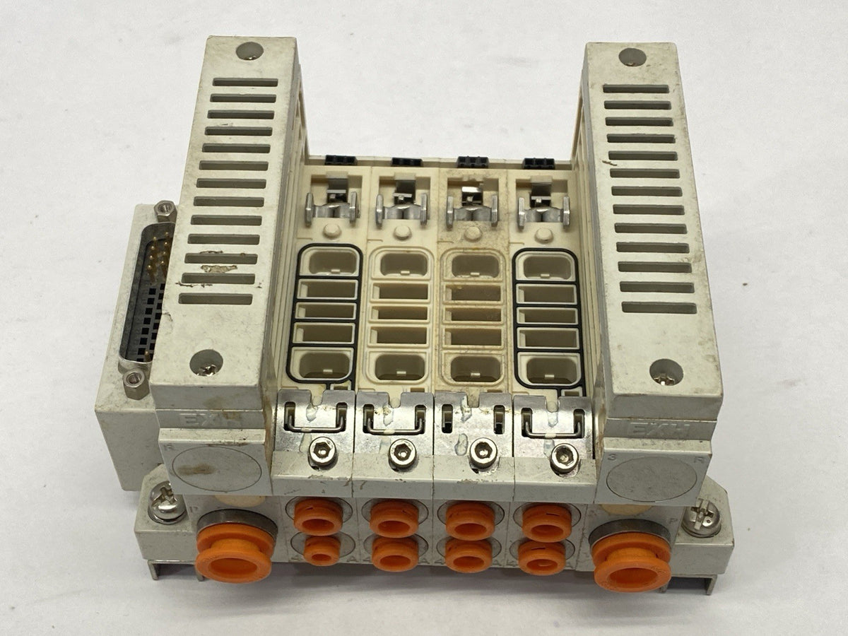 VV5Q21-04N7FU0-D05 | SMC Pneumatic Plug-In Manifold 4-Port - Used - Maverick Industrial Sales