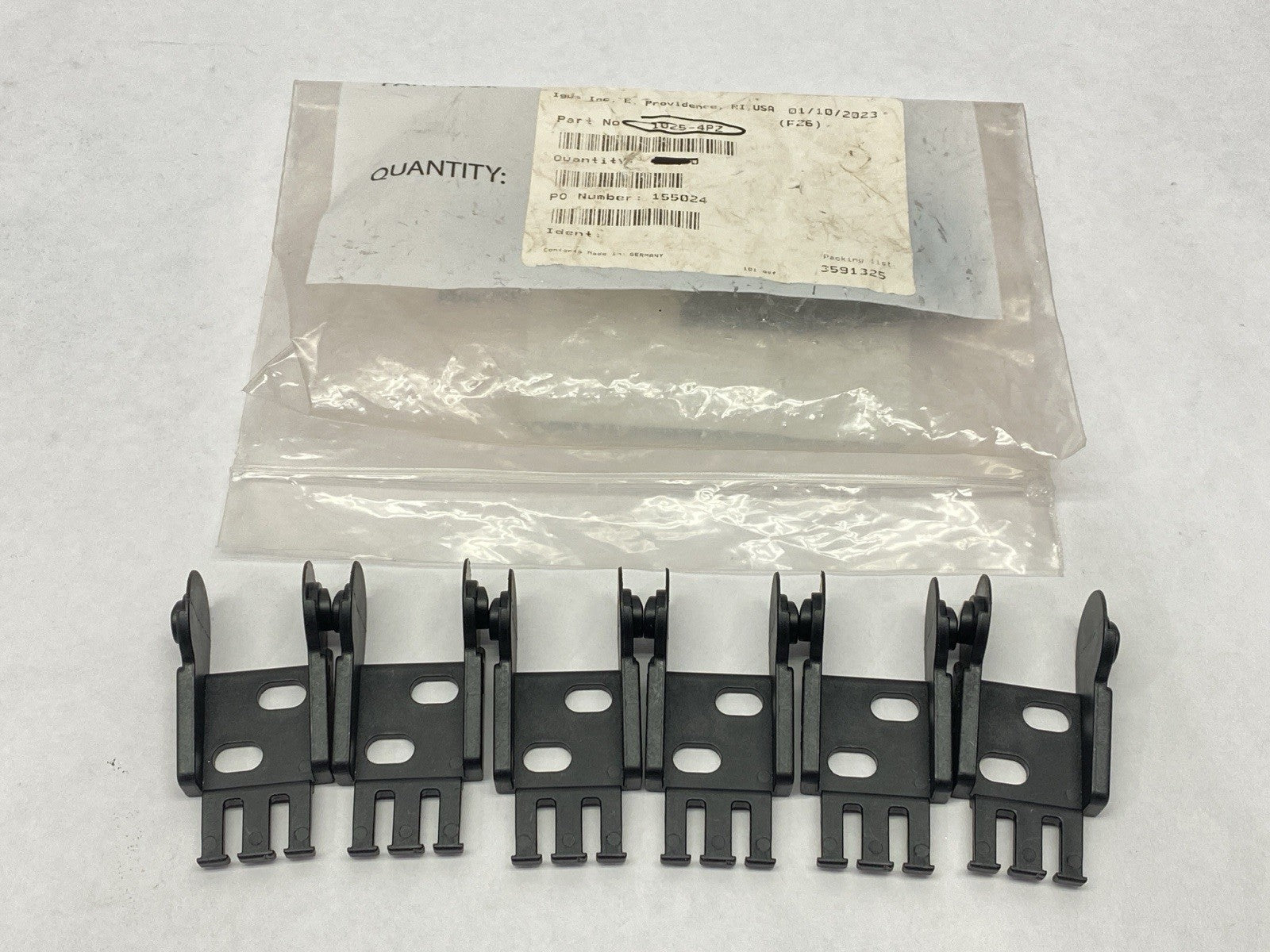 1025-4PZ | Igus Locking Mounting Bracket LOT OF 6 - New Other - Maverick Industrial Sales