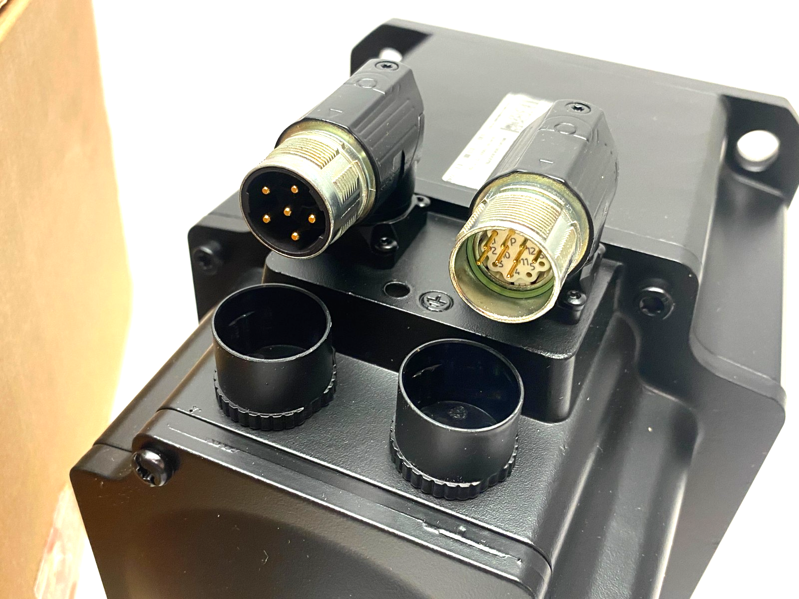 Kuka 00-334-486 Servo Motor 3,8kW L0 ME, ME_180_190_30_L0 - New – Open box - Maverick Industrial Sales