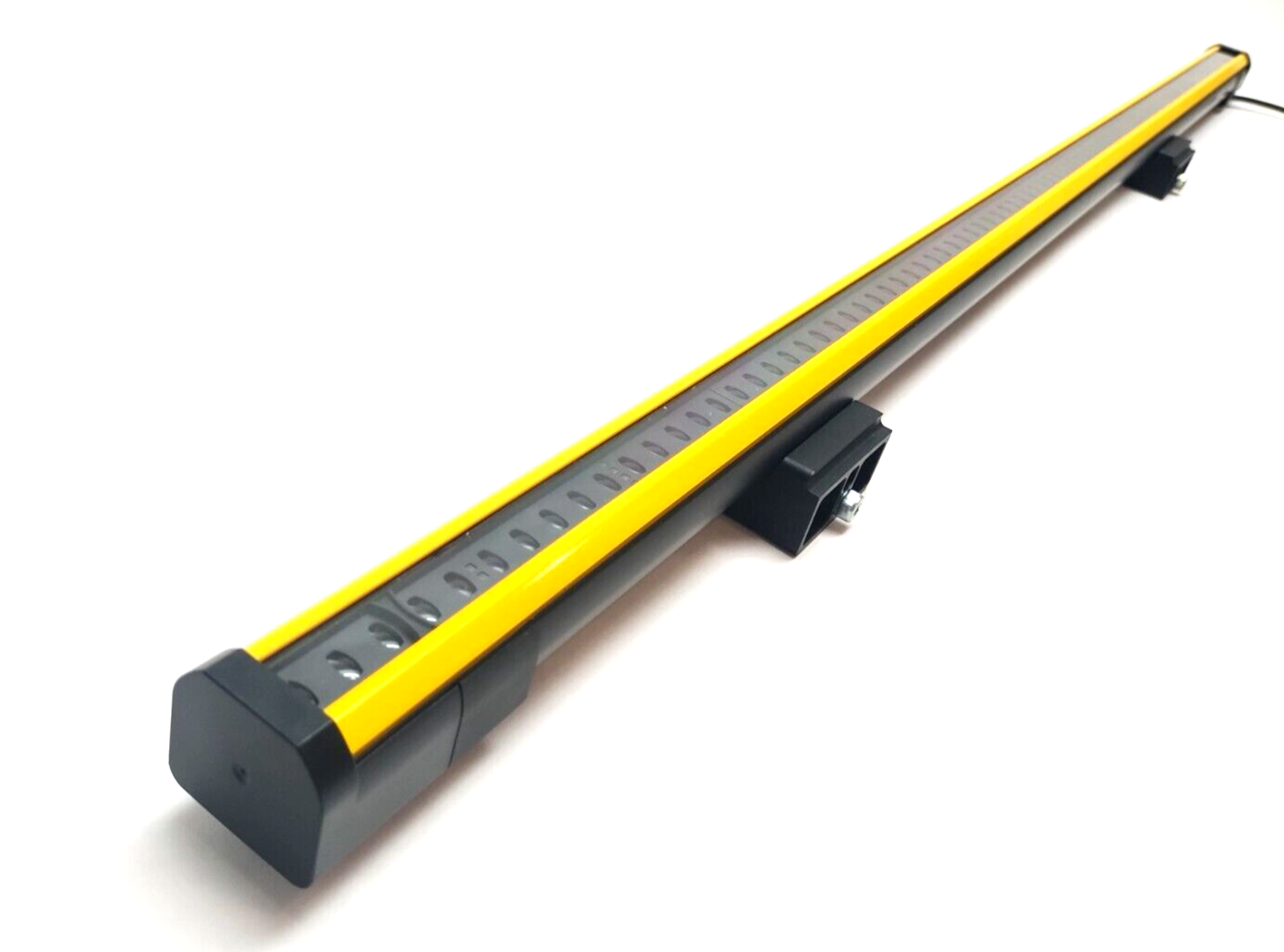 Sick C4C-SA09010A10000 deTec4 Safety Light Curtain Sender Unit 900mm 1211475 - New – Open box - Maverick Industrial Sales