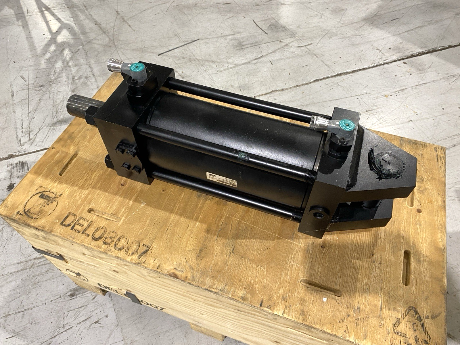 Parker Hannifin 1H2H0A00261736 Cylinder 5.00CBB2HKNAT1S13AC9.500 - Maverick Industrial Sales