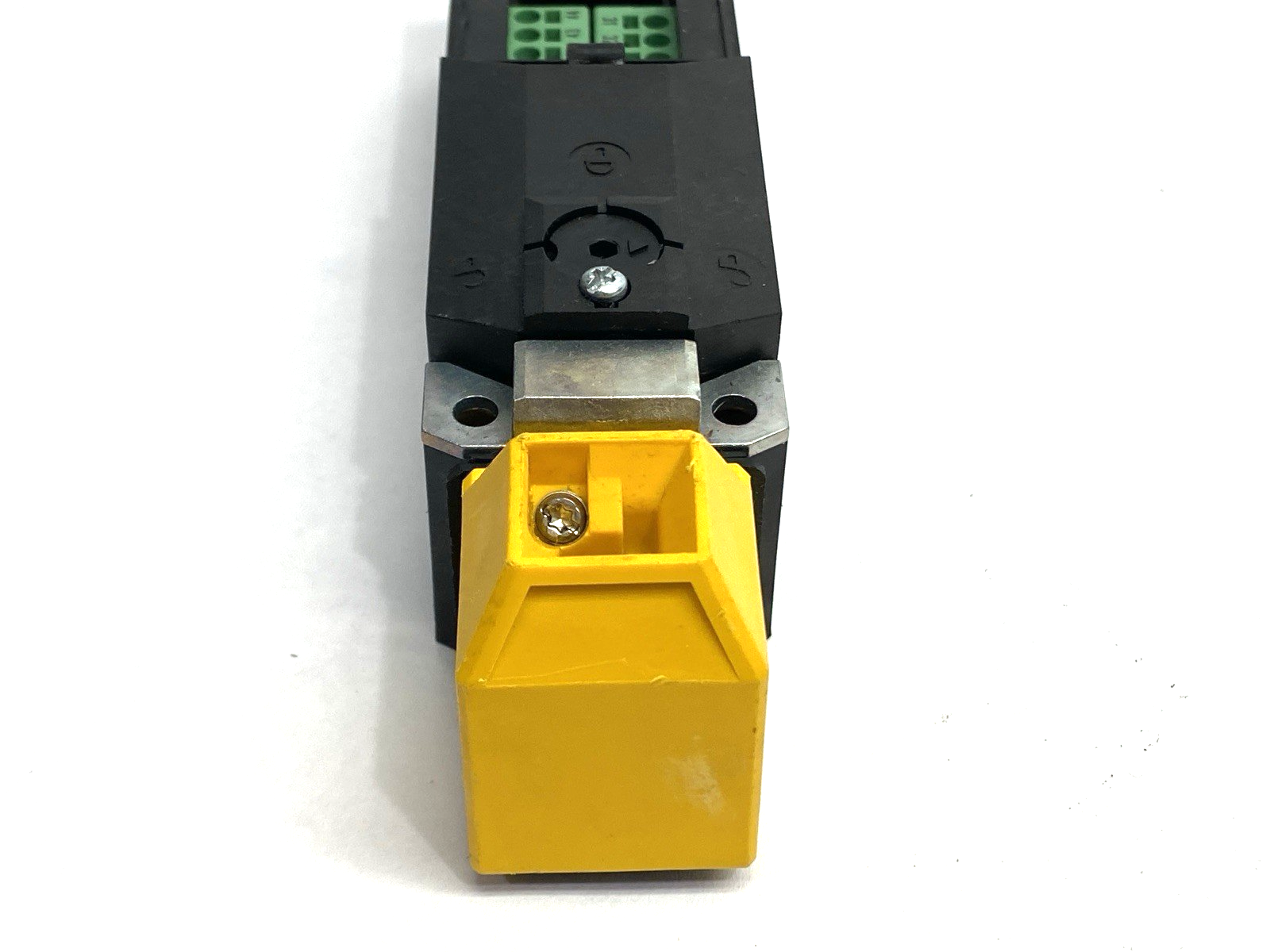 Pilz PSEN me1S/1AR Interlock Safety Switch 570001 - For parts or not working - Maverick Industrial Sales