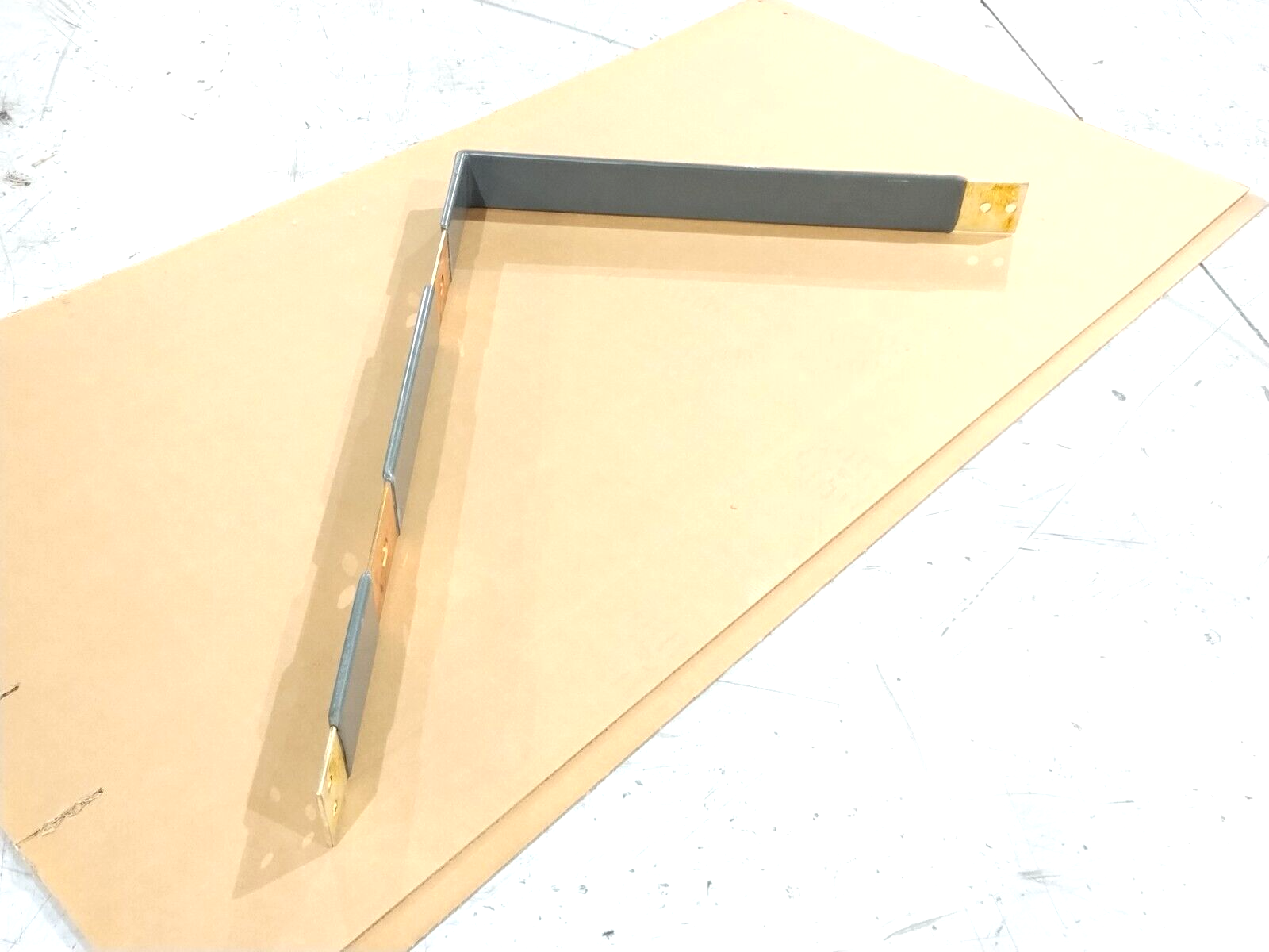 Powell 41418PBDF10591 90 Deg. Vertical Bus Bar 39"L x 51"H, 4" Wide x 1/4" Thick - New – Open box - Maverick Industrial Sales