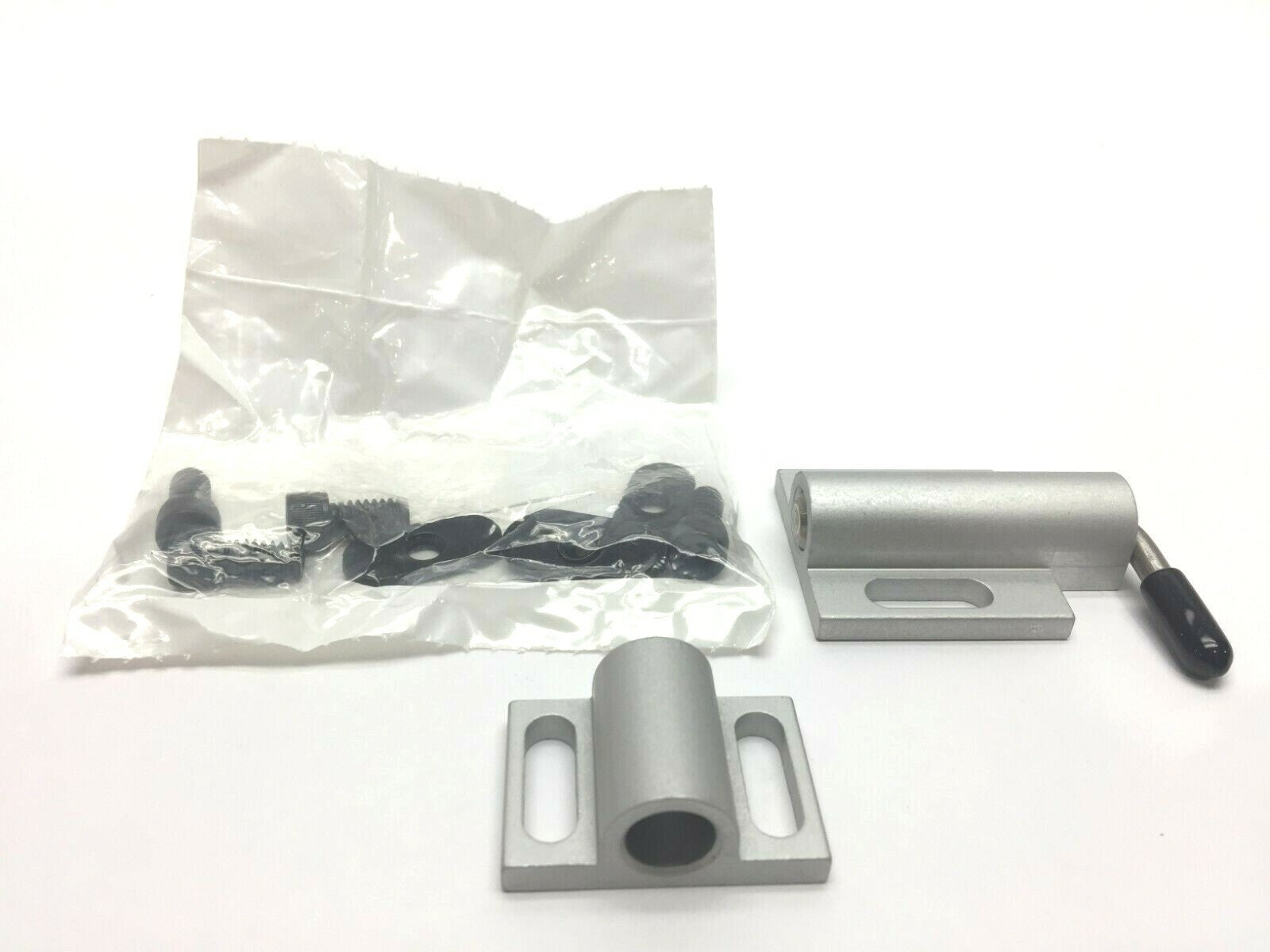 Aluminum Mini Door Latch 2-1/2" L x 1-1/2" W Mount Plate - Open box - Maverick Industrial Sales