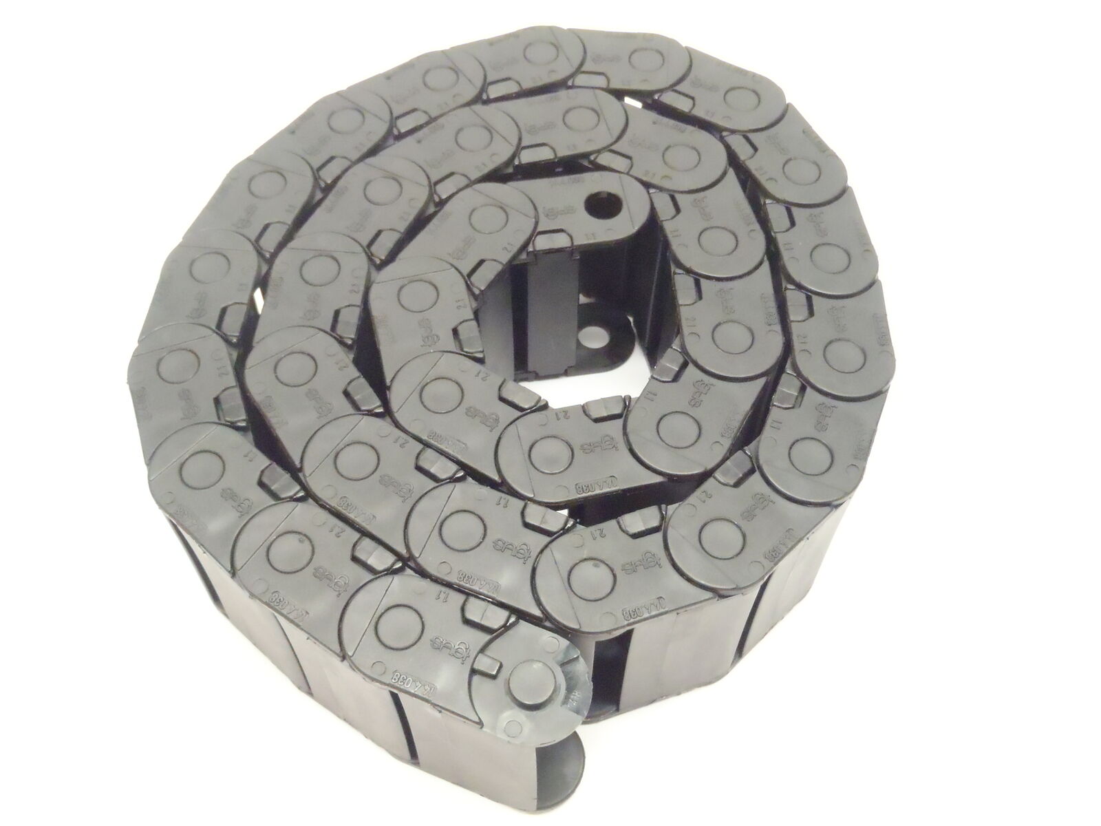 14.4.038 | Igus Energy Chain 2-1/4" Width x 41" Inch Long Section - New – Open box - Maverick Industrial Sales