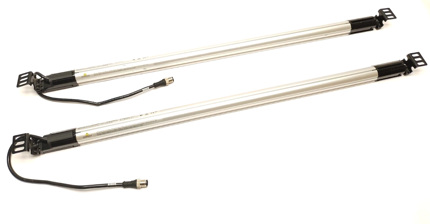 SLPE14-690AP8, SLPR14-690AP8, 83911, 83863 | Banner SLPE14-690AP8 & SLPR14-690AP8 Safety Light Curtain Set 690mm DAMAGED CORD - Used - Maverick Industrial Sales