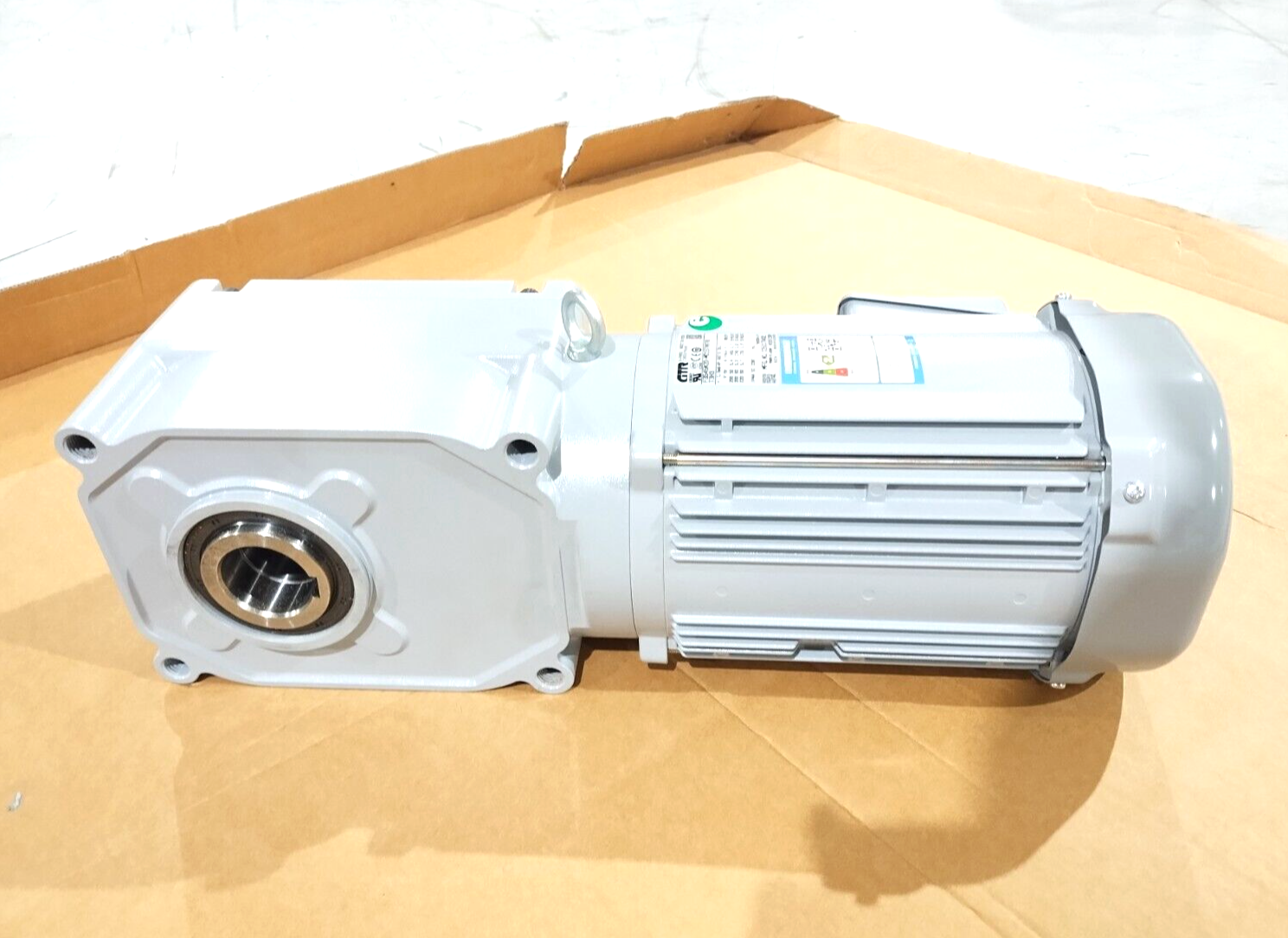 F3S45N20-MD15TNNTNX, F3S45N20-MD15TNNTNXT3H3, 02503794001 | Nissei GTR F3S45N20-MD15TNNTNX 3PH Induction Motor 220V 5.7A 1750RPM 20:1 T3H3 - New – Open box - Maverick Industrial Sales