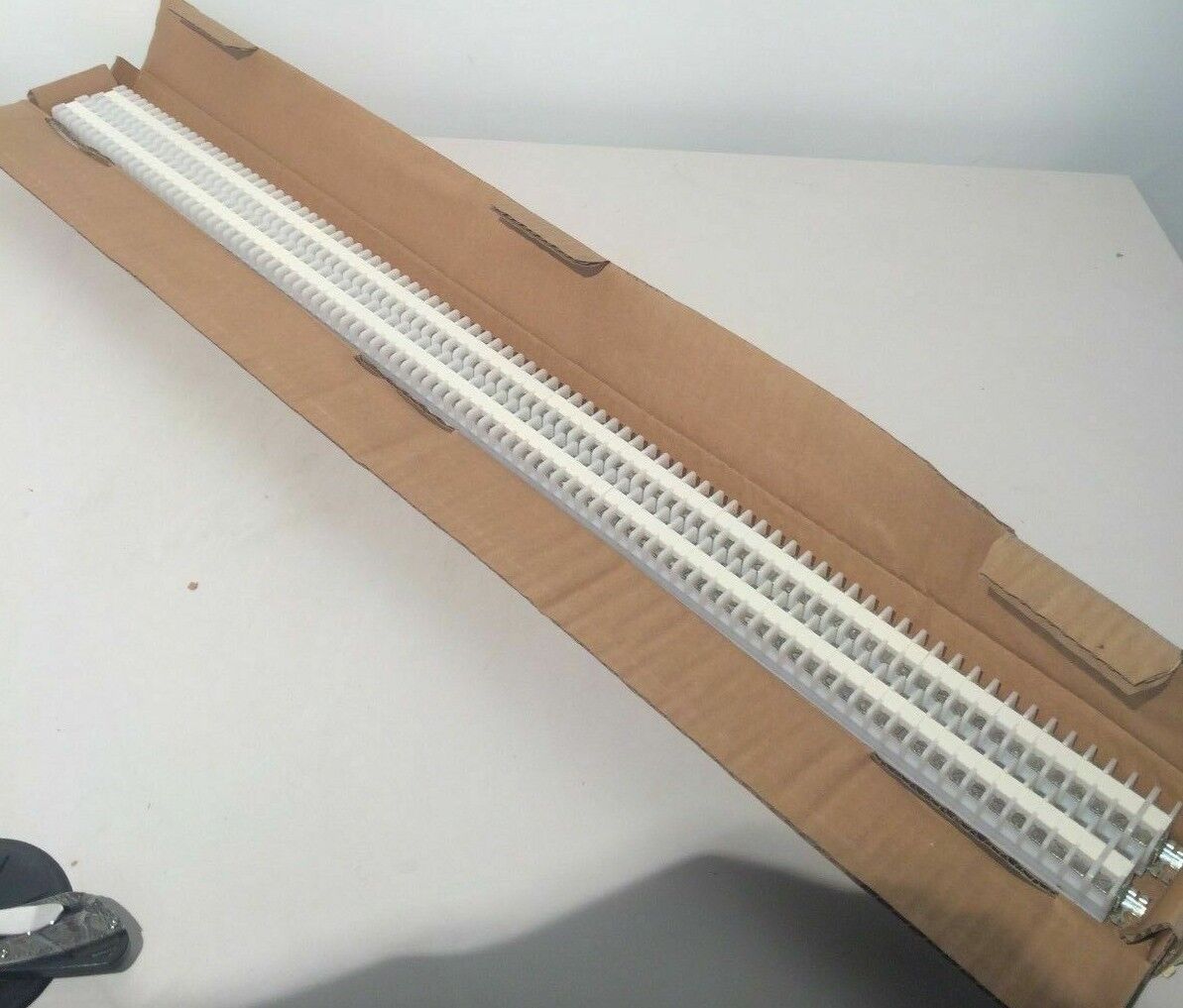 Allen Bradley 1492-F3175 Terminal Block Kit 2) 3'ft Rails 88 per Rail White - New – Open box - Maverick Industrial Sales