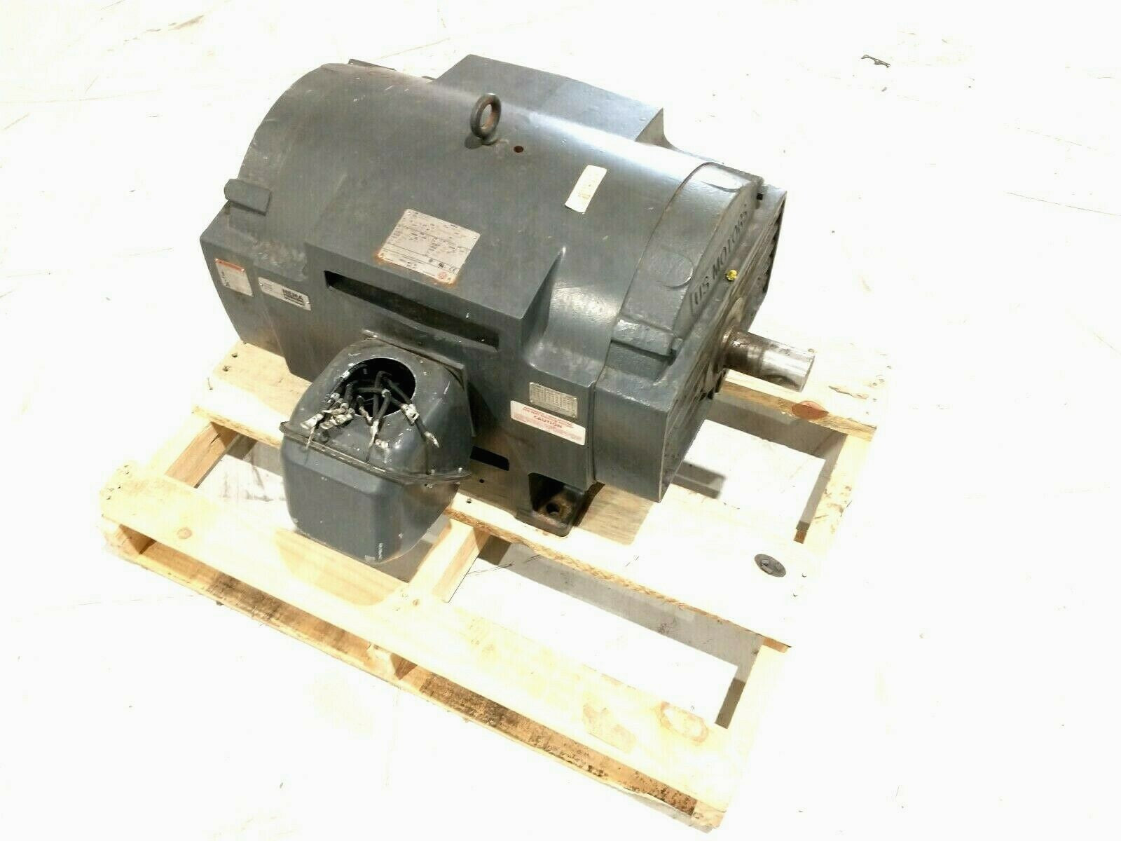 Nidec Motor Corp. D125P2FS DD01 Three-Phase General Purpose Motor 125HP 1780RPM - For parts or not working - Maverick Industrial Sales