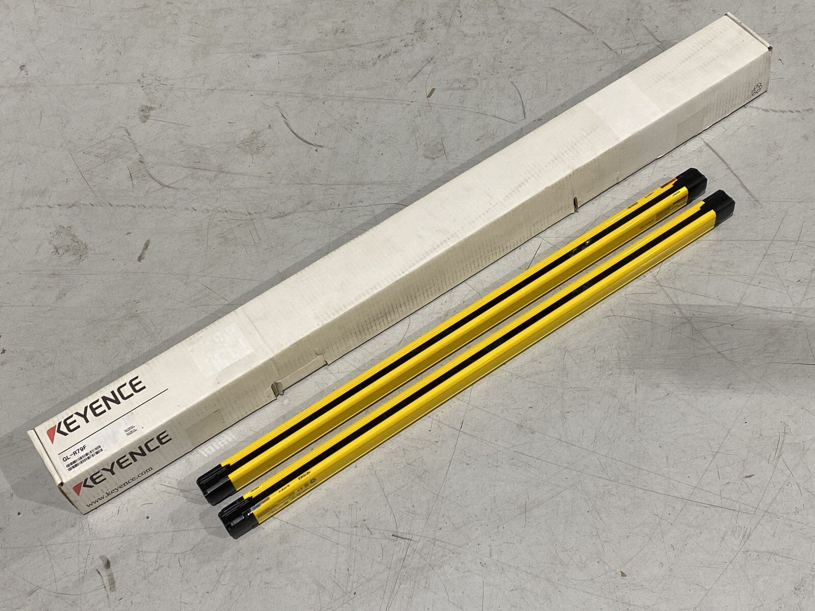 Keyence GL-R79F Light Safety Curtains GL-R79F-T Transmitter GL-R79F-R Receiver - Maverick Industrial Sales