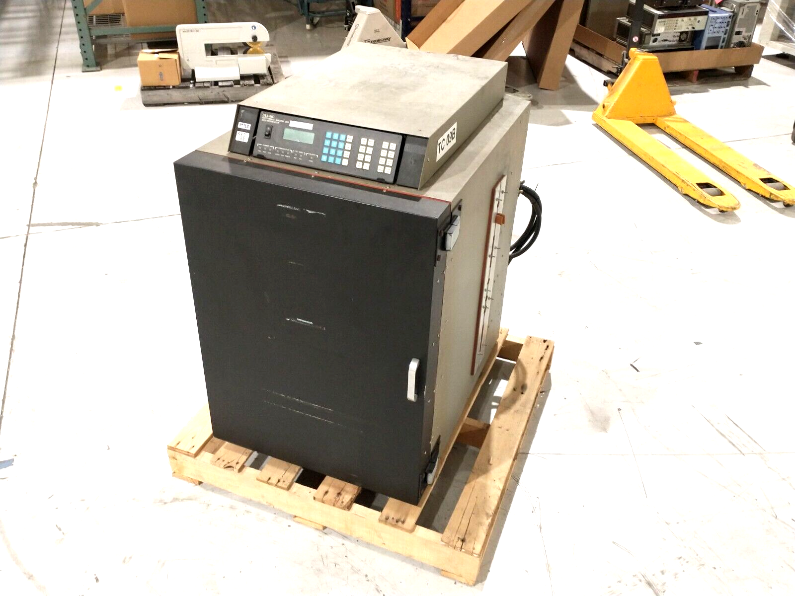 Saunders & Associates 4366 Temperature Test Chamber -55 Celsius To 200 Celsius - Used - Maverick Industrial Sales