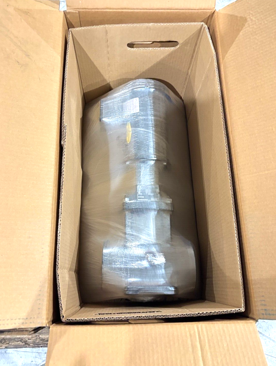 Grundfos CR3-7 KP-FGJ-A-E-HQQE Verticle Centrifugal Pump, 1 HP 230/460V 99584059 - Maverick Industrial Sales