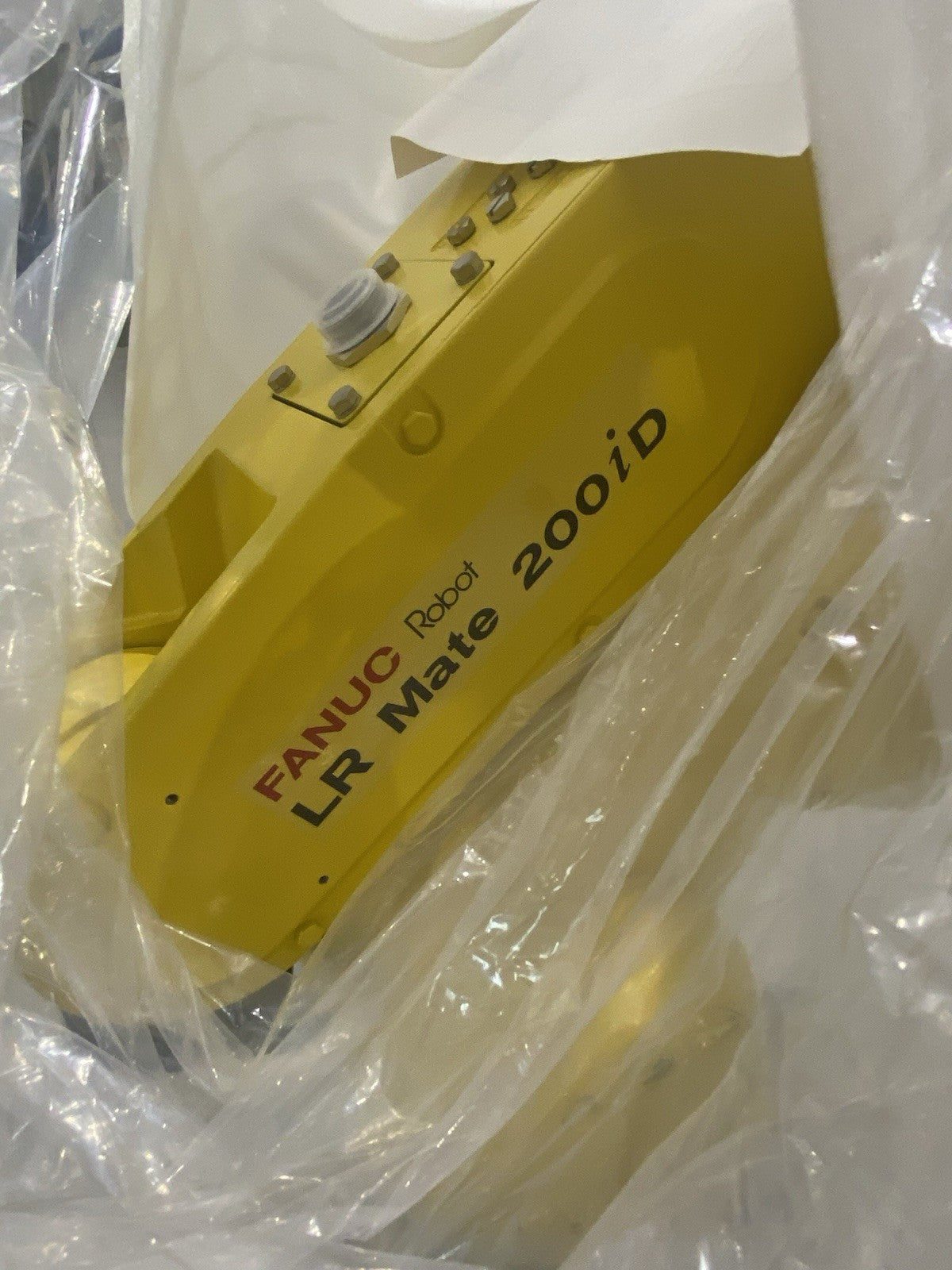 A05B-1142-B201 | Fanuc Compact 6-Axis Robot LR Mate 200iD, 717mm Reach 25kg- New – Open box - Maverick Industrial Sales
