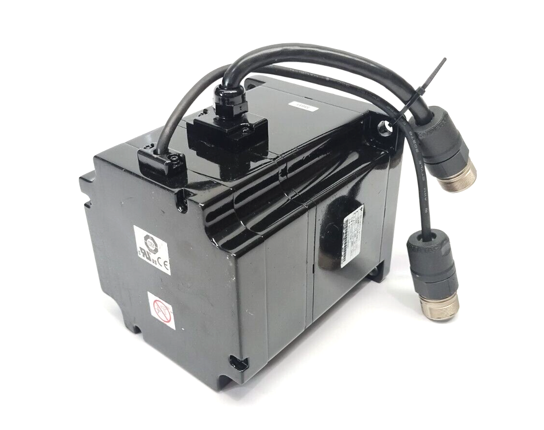 Yaskawa SGMPH-15A1A6CD-OY AC Servo Motor 200V 1500W 7.5A 3000RPM 3/4" Shaft - New – Open box - Maverick Industrial Sales