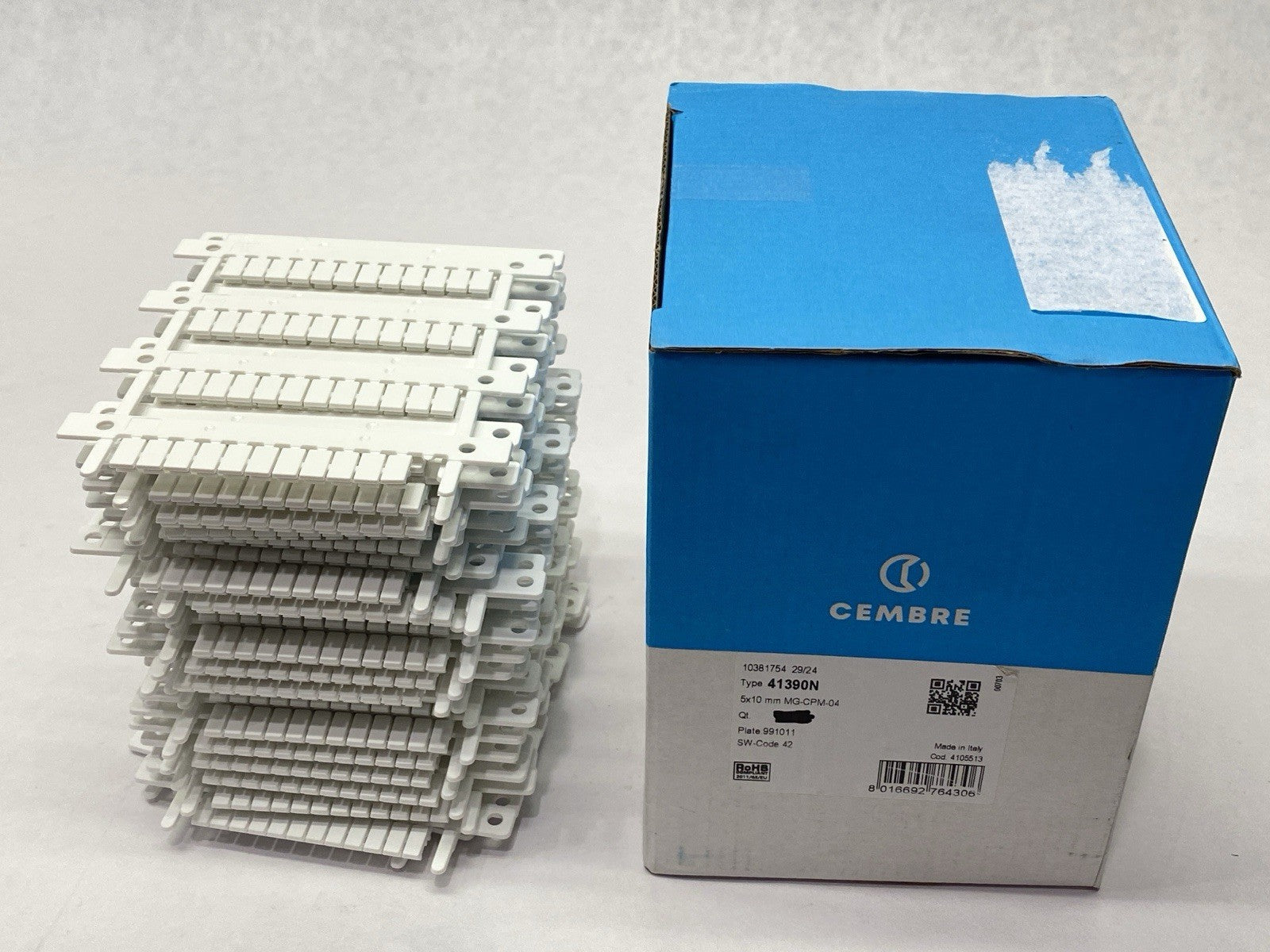 41390N,MG-CPM-04 | Cembre 41390N Terminal Marker Tags MG-CPM-04 PKG OF 1728 - New – Open box - Maverick Industrial Sales