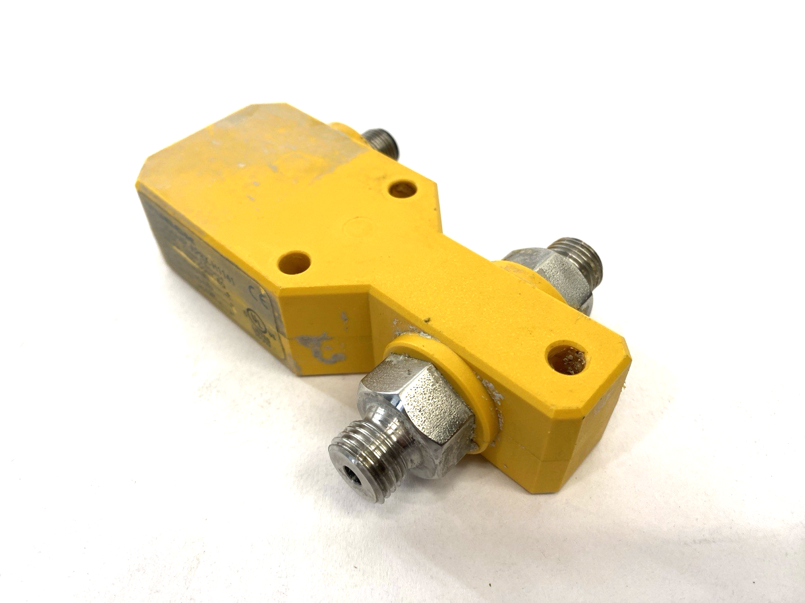 FCI-D04A4P-AP8X-H1141 | Turck Class 2 Inline Flow Control Sensor 24VDC 6870640 - For parts or not working - Maverick Industrial Sales