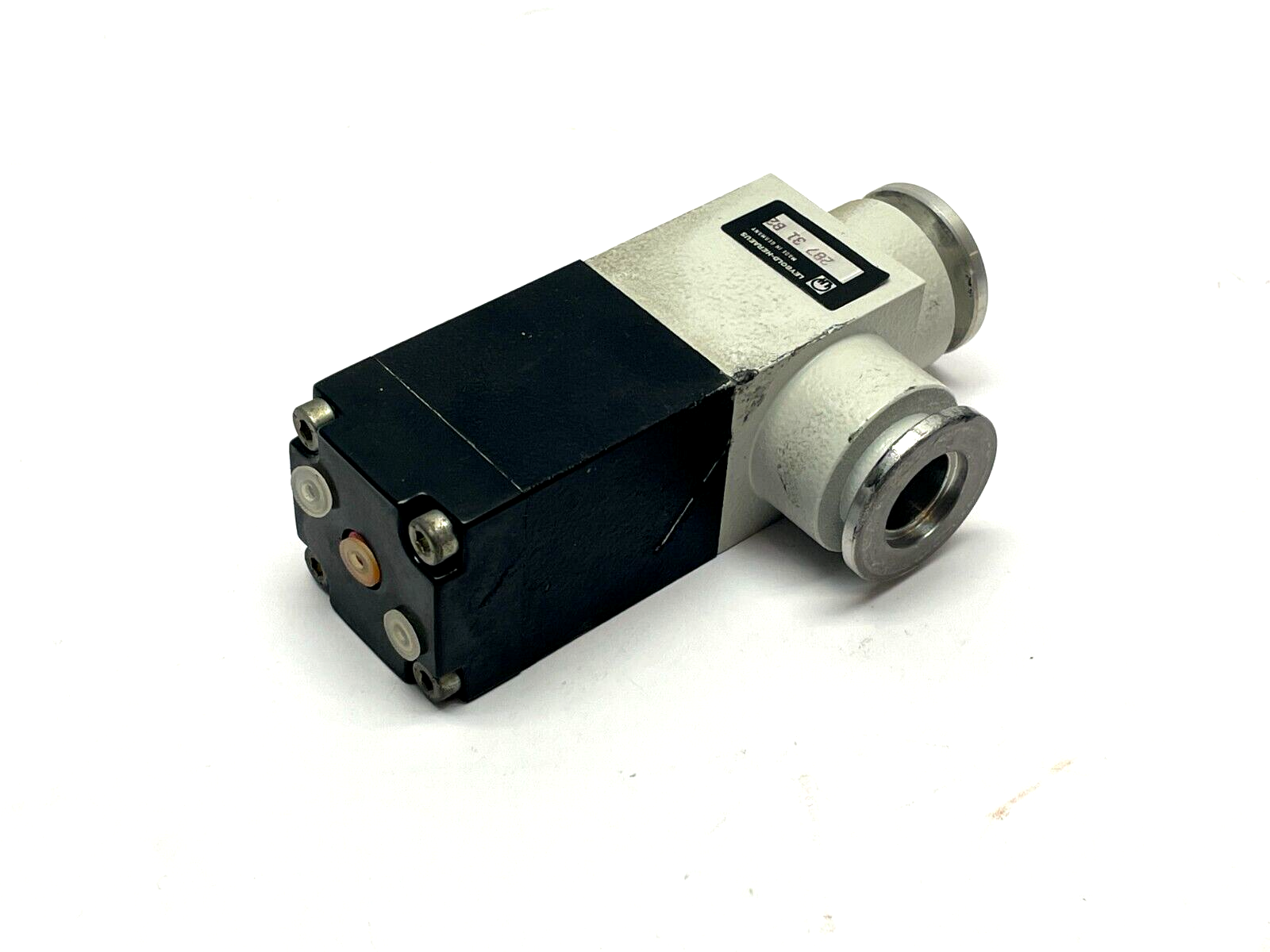 Leybold-Heraeus 287 31 B2 Right Angle Valve - Used - Maverick Industrial Sales