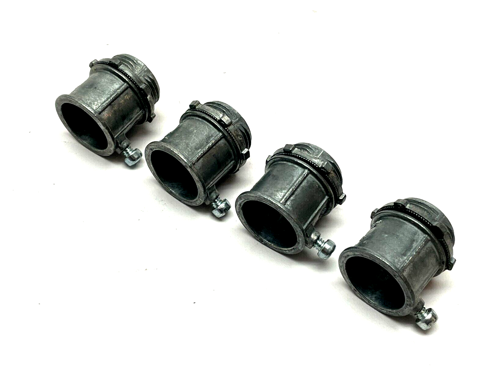 Conduit Connector 3/4" LOT OF 4 - New – Open box - Maverick Industrial Sales