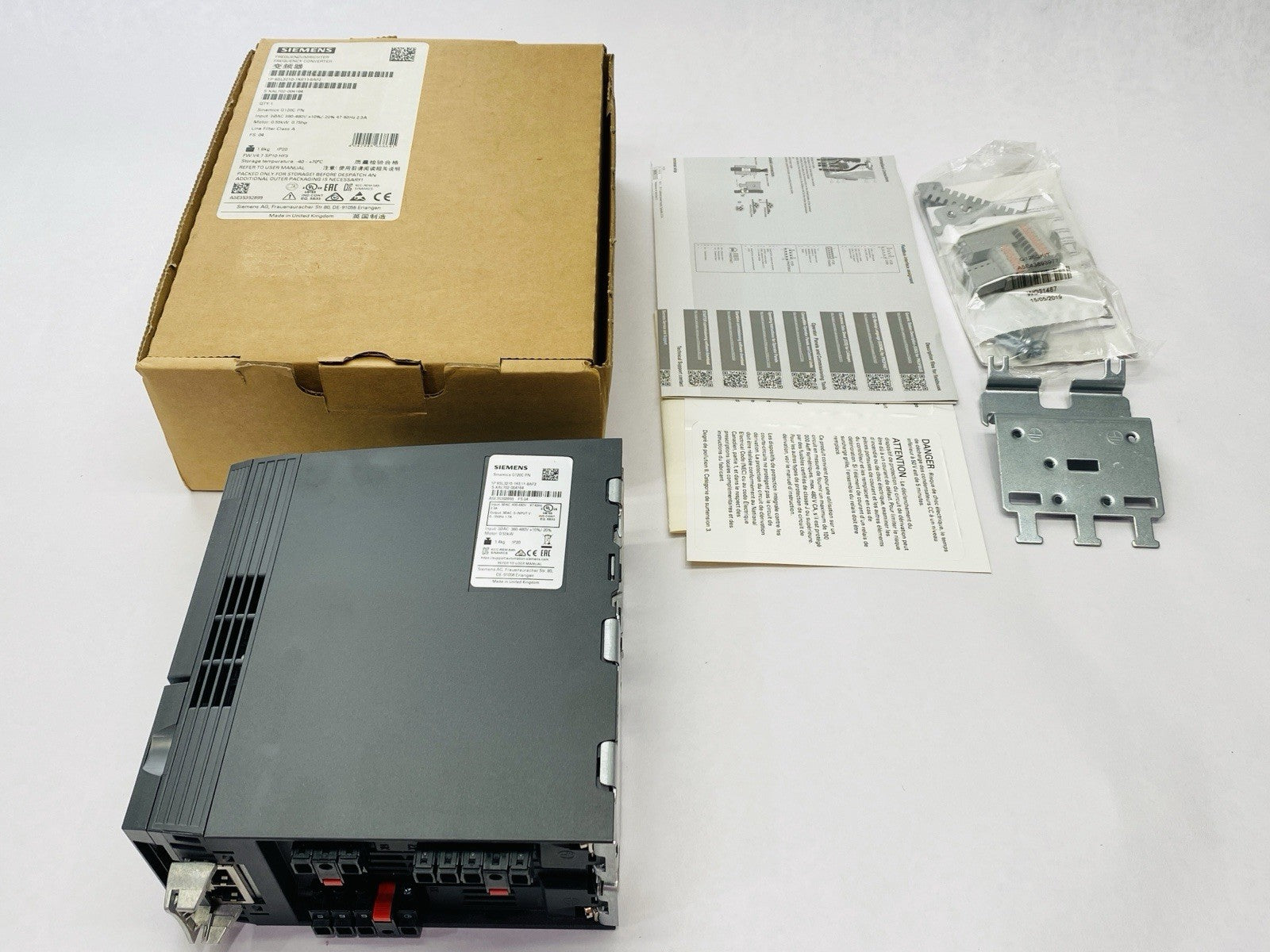 Siemens 6SL3210-1KE11-8AF2 SINAMICS Frequency Converter 0.55kW 0.75HP G120C PN - Maverick Industrial Sales