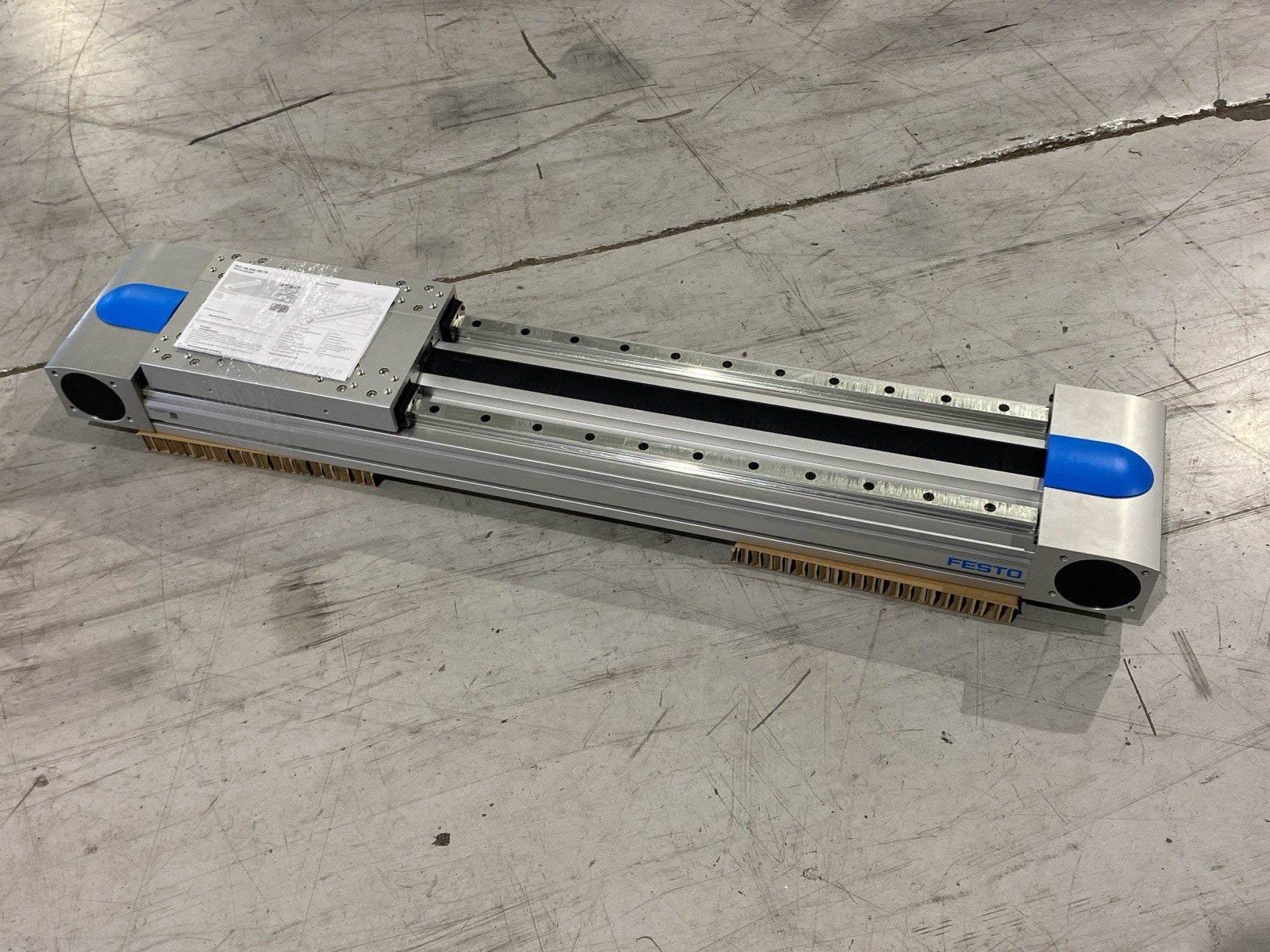 Festo EGC-HD-220-650-TB-0H-GP Spindle Axis 556825 - New – Open box - Maverick Industrial Sales