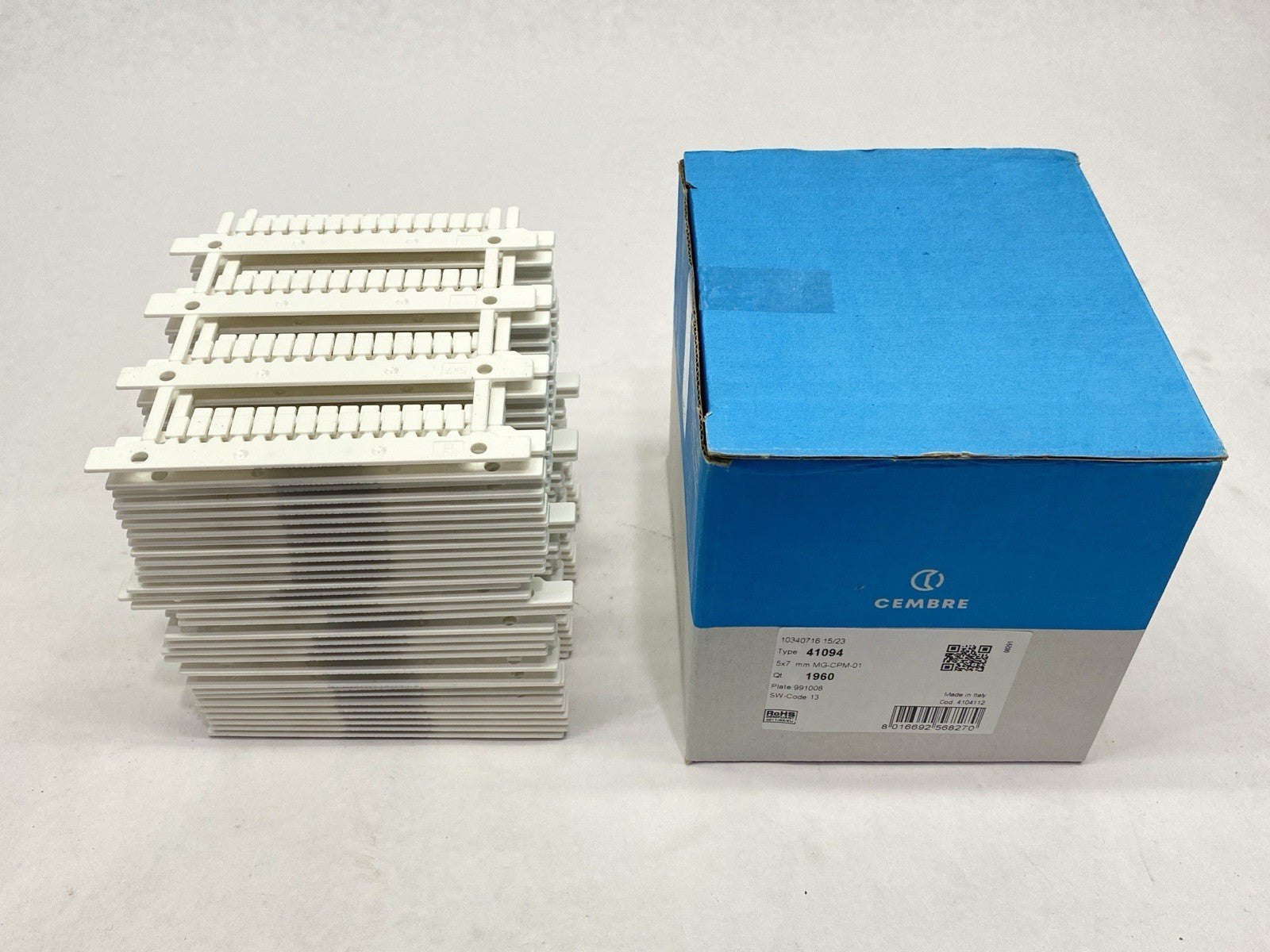 41094 | Cembre Terminal Marker Tags MG-CPM-01 PKG OF 1960 - New – Open box - Maverick Industrial Sales