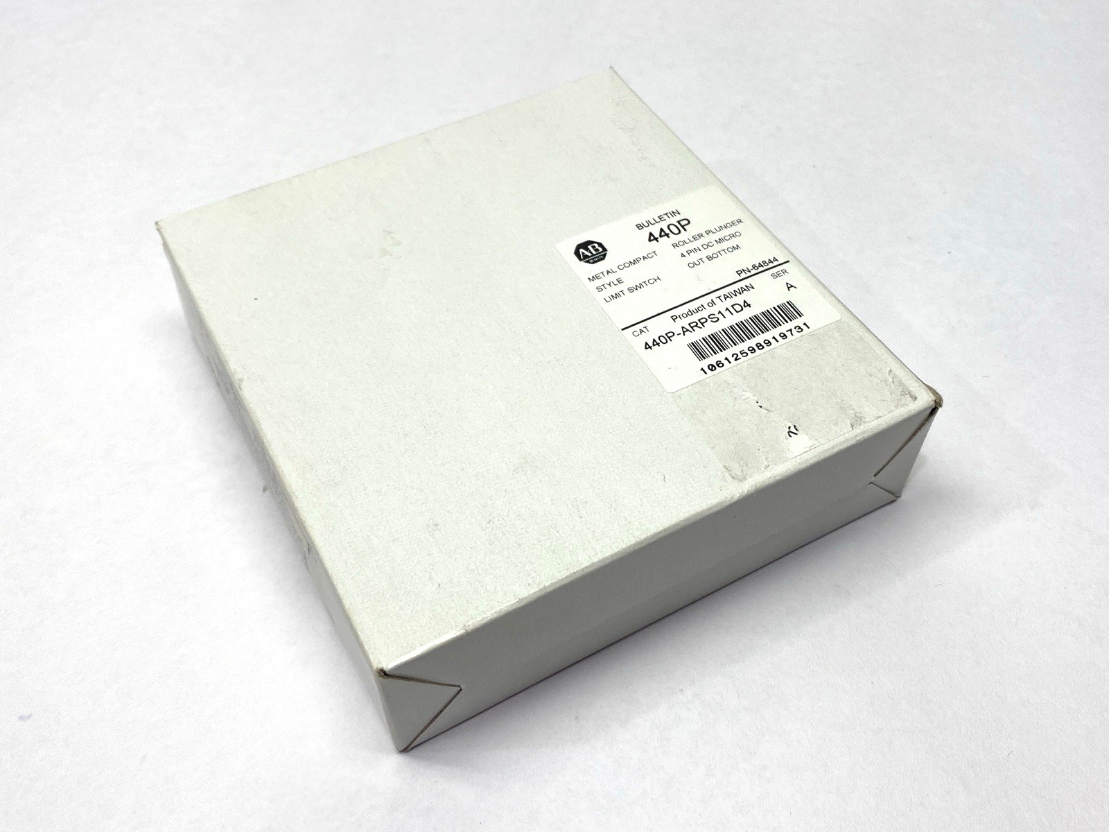440-ARPS11D4 | Allen Bradley Ser. A Compact Metal Limit Switch 4-Pin - New - Maverick Industrial Sales
