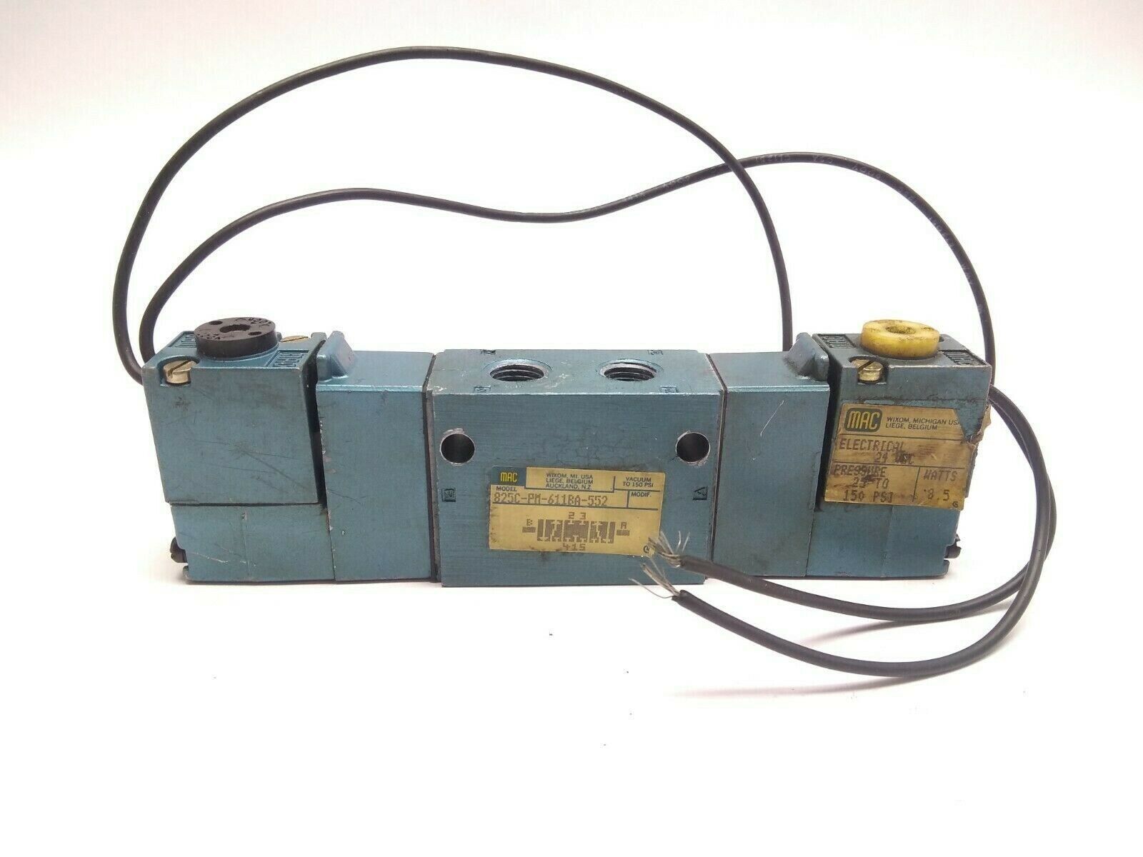 825C-PM-611BA-552 | Mac Valves Dual Solenoid Valve w 24V Coils - Used - Maverick Industrial Sales