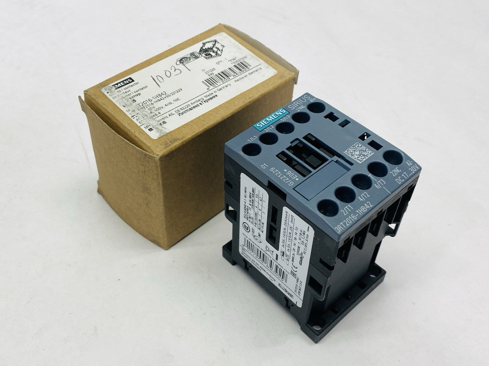 Siemens 3RT2016-1HB42 Power Contactor 3-Pole 9A 4kW 400V 24VDC - Maverick Industrial Sales