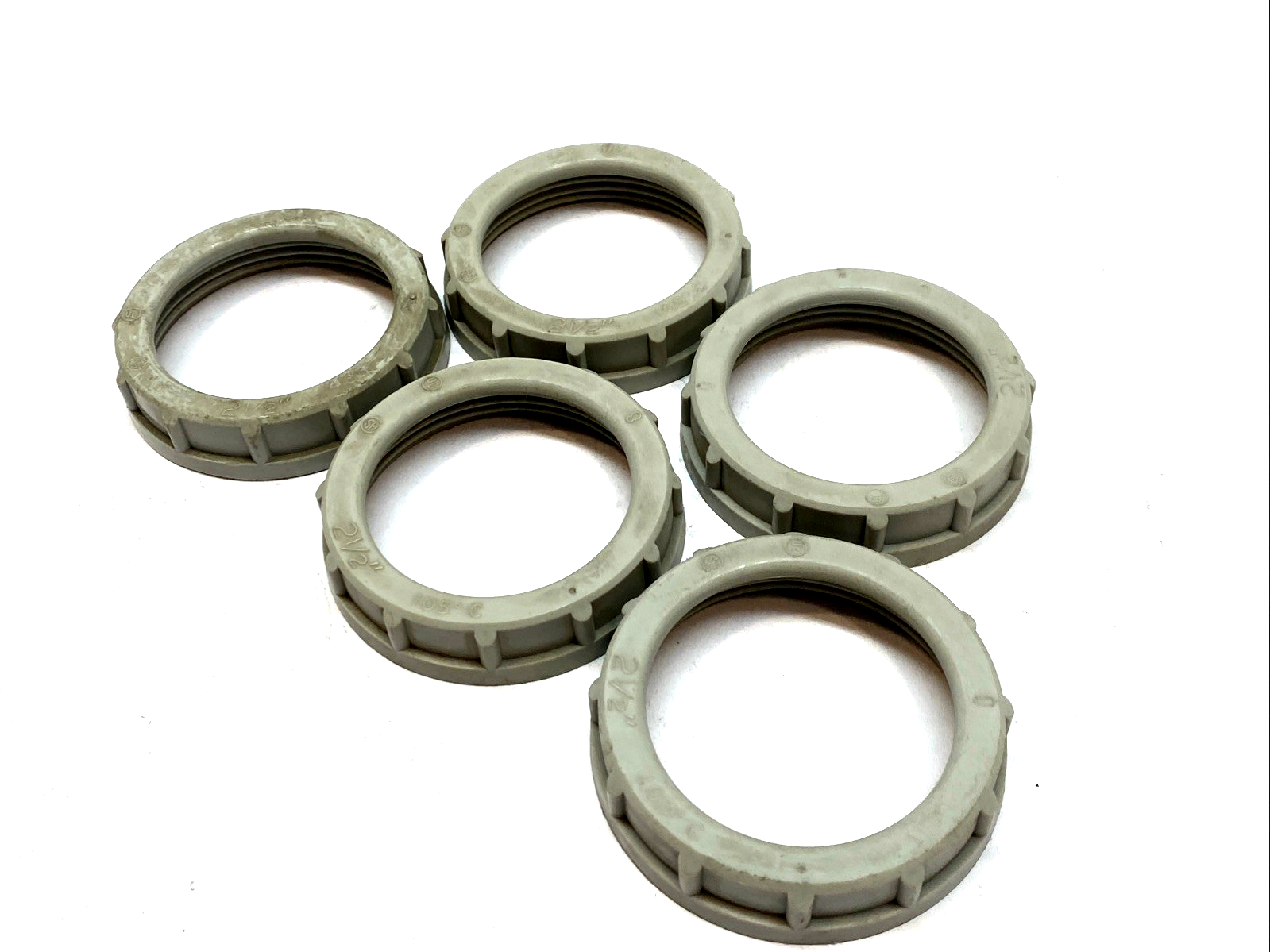Thomas & Betts 228-TB Insulated Conduit Bushing 2-1/2" - Plastic NPT LOT OF 5 - Maverick Industrial Sales